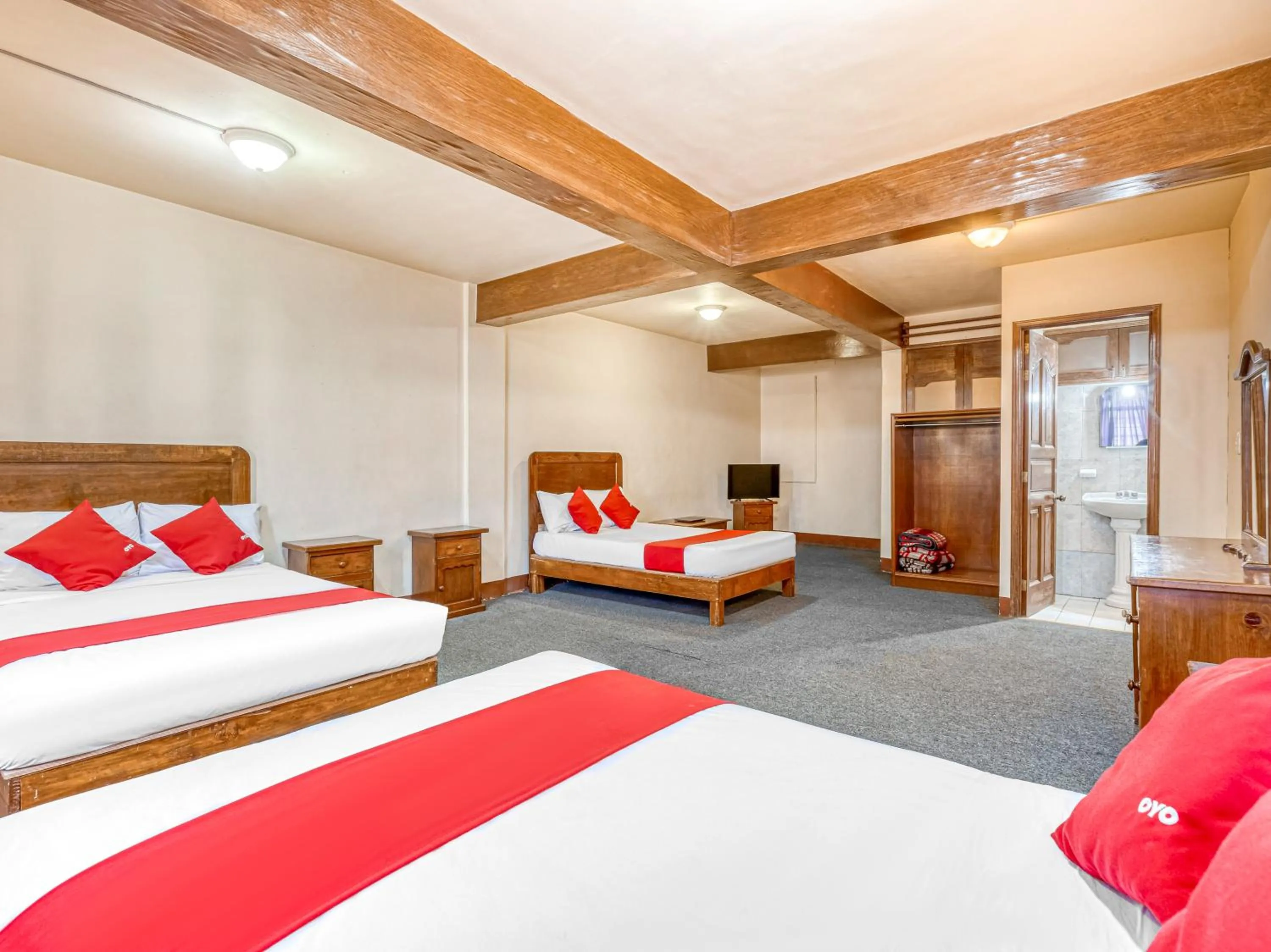 Bedroom, Bed in Hotel Esperanza, Oaxaca Centro