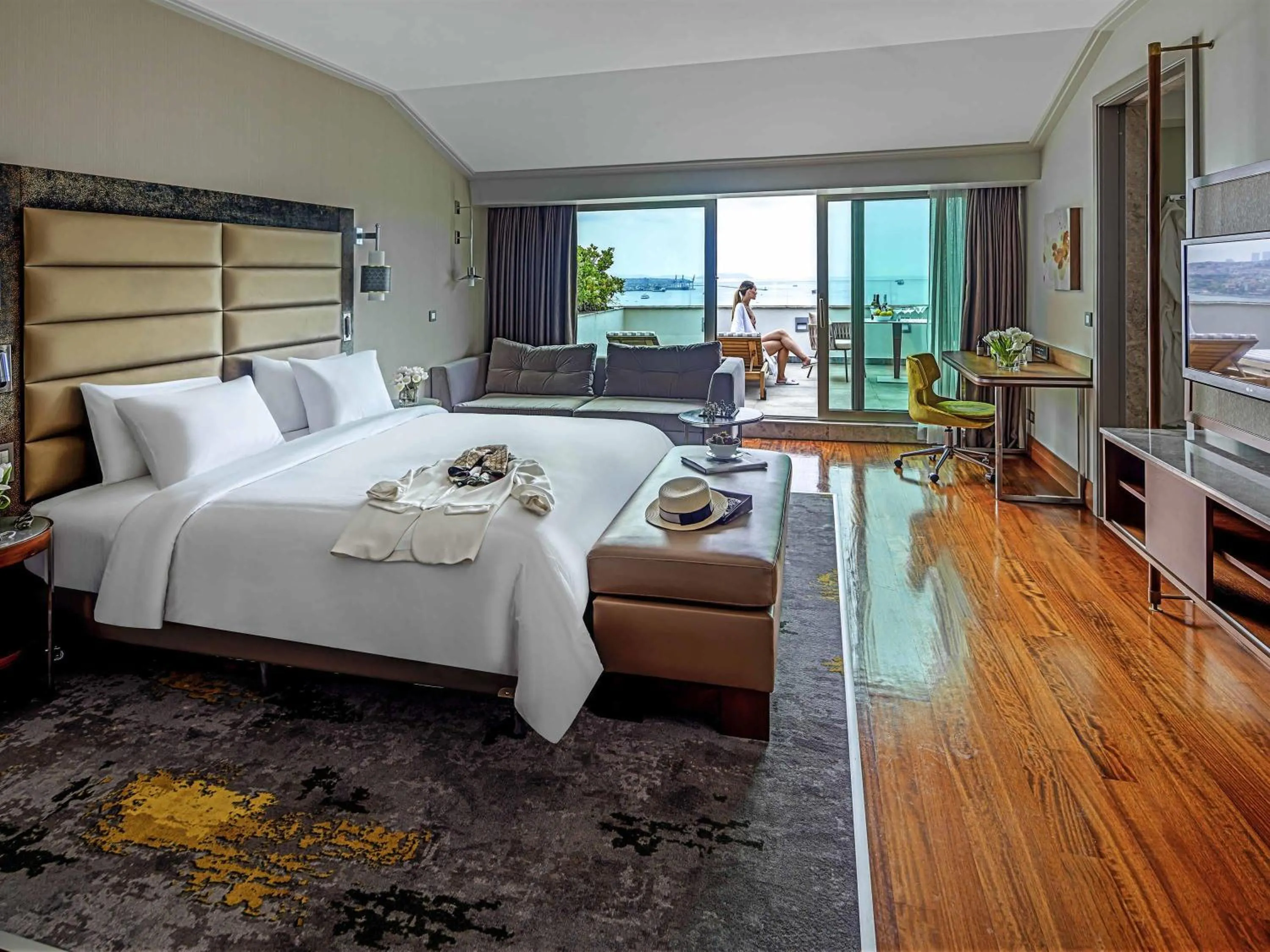 Bedroom, Bed in The Artisan Hotel Istanbul - MGallery Collection