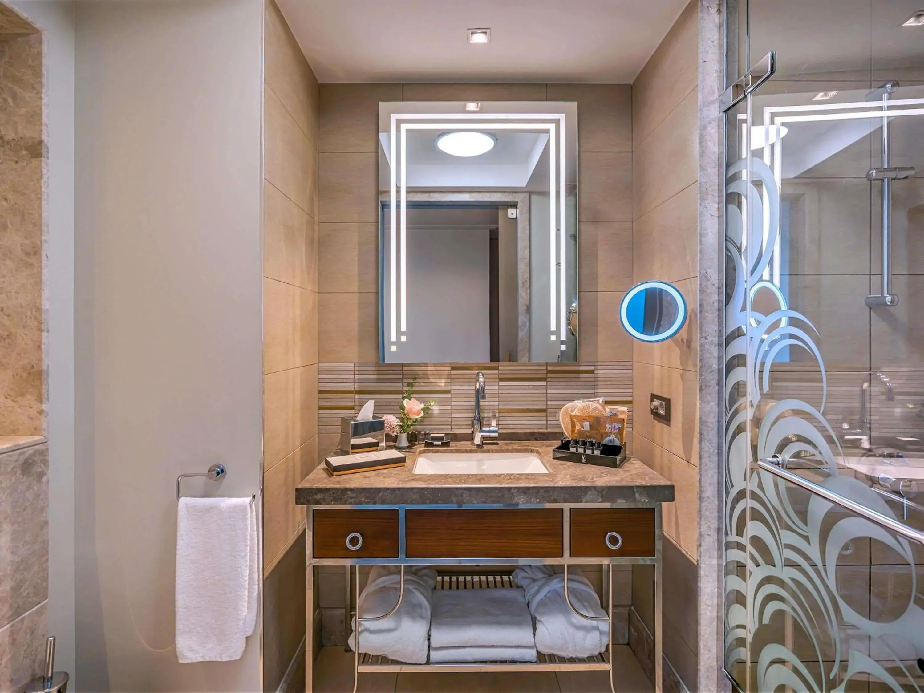 Bedroom in The Artisan Hotel Istanbul - MGallery Collection Bedroom in The Artisan Hotel Istanbul - MGallery Collection