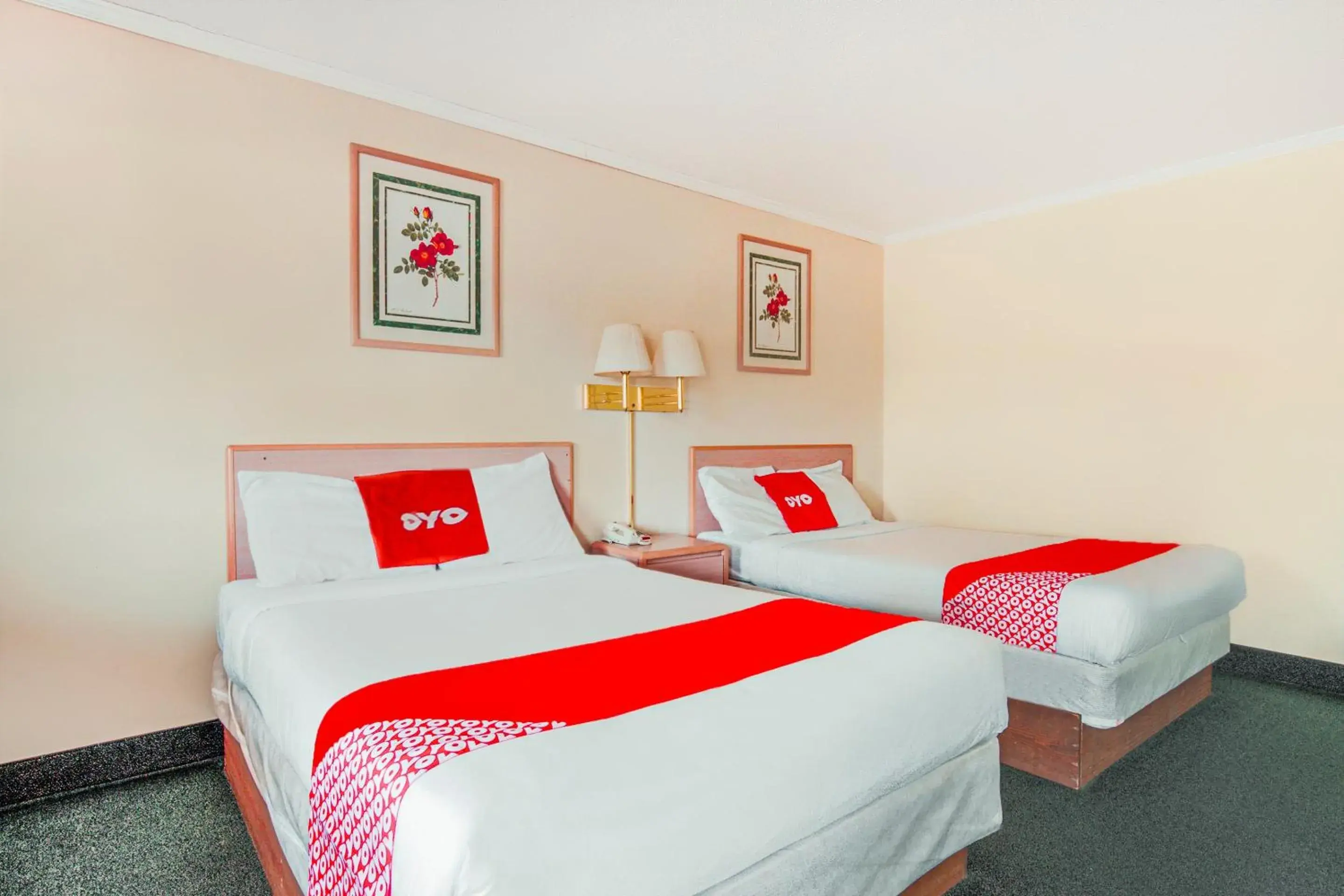 Double Room with Two Double Beds in OYO Hotel Durham West Hills Double Room with Two Double Beds in OYO Hotel Durham West Hills