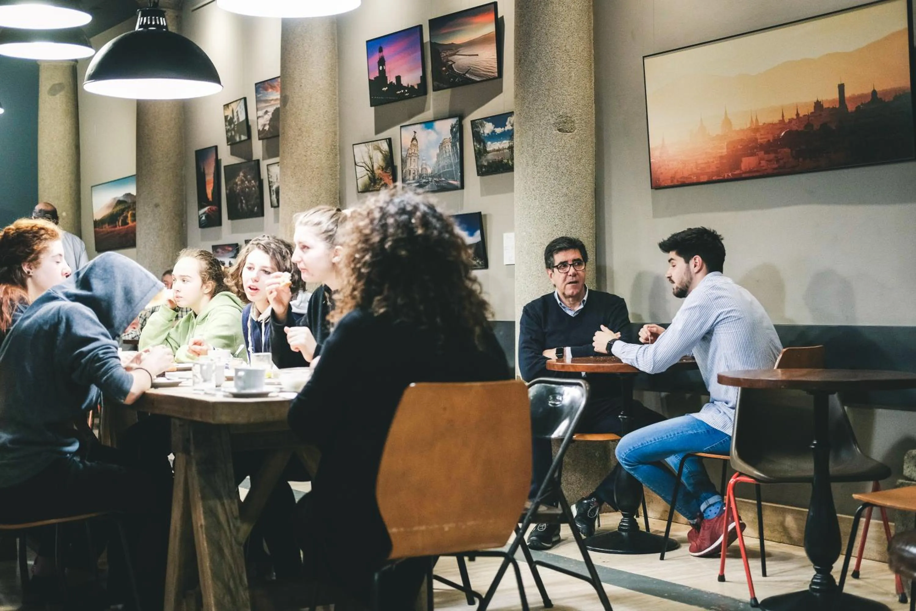 group of guests in Hostal Persal