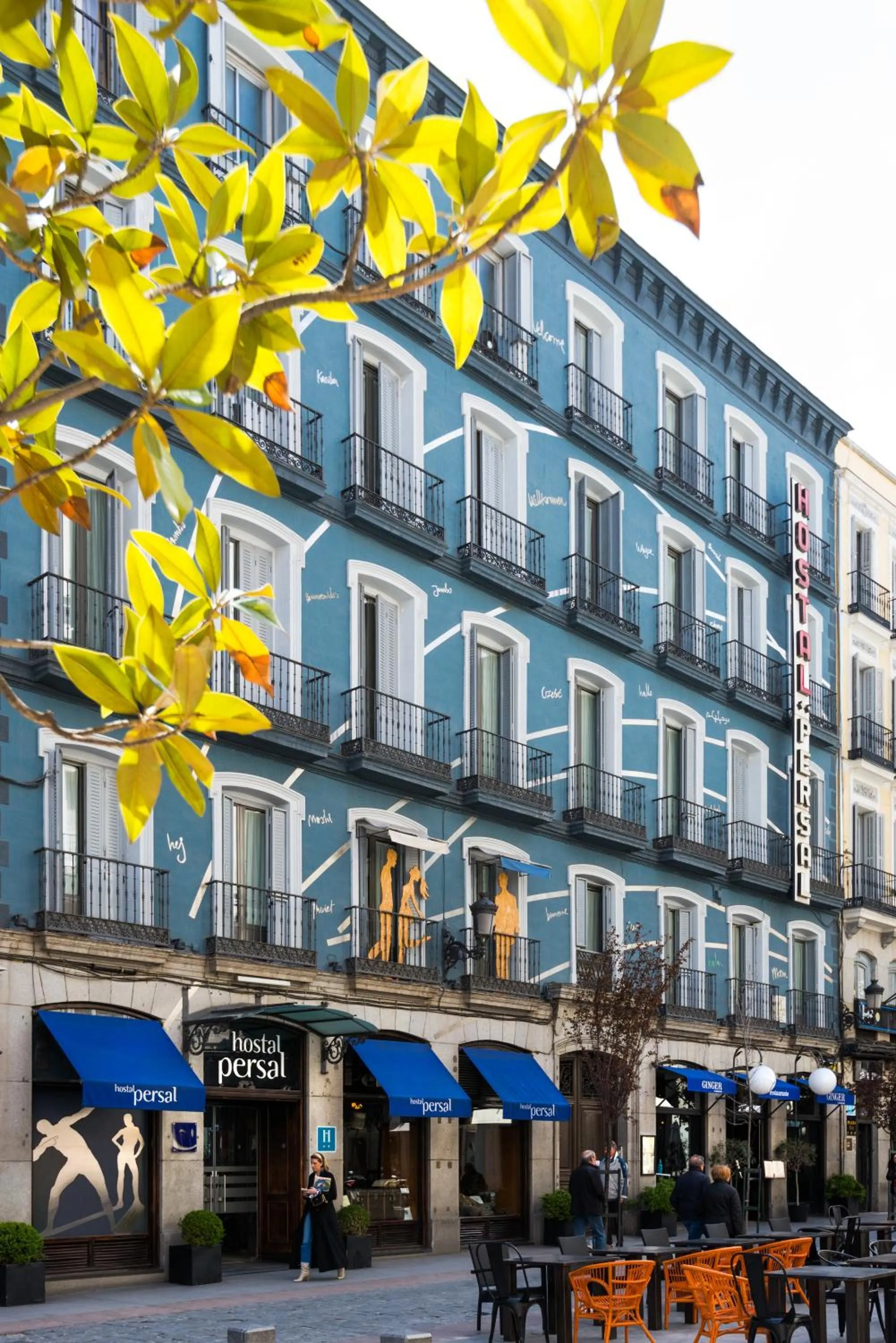 Facade/entrance in Hostal Persal