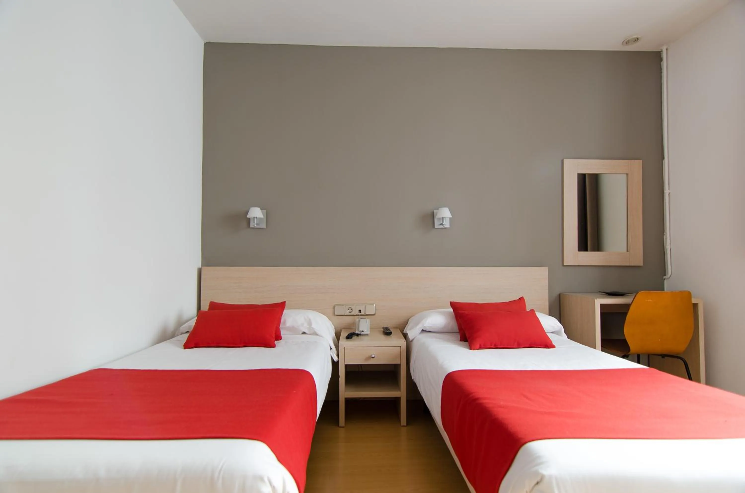 Photo of the whole room, Bed in Hostal Persal