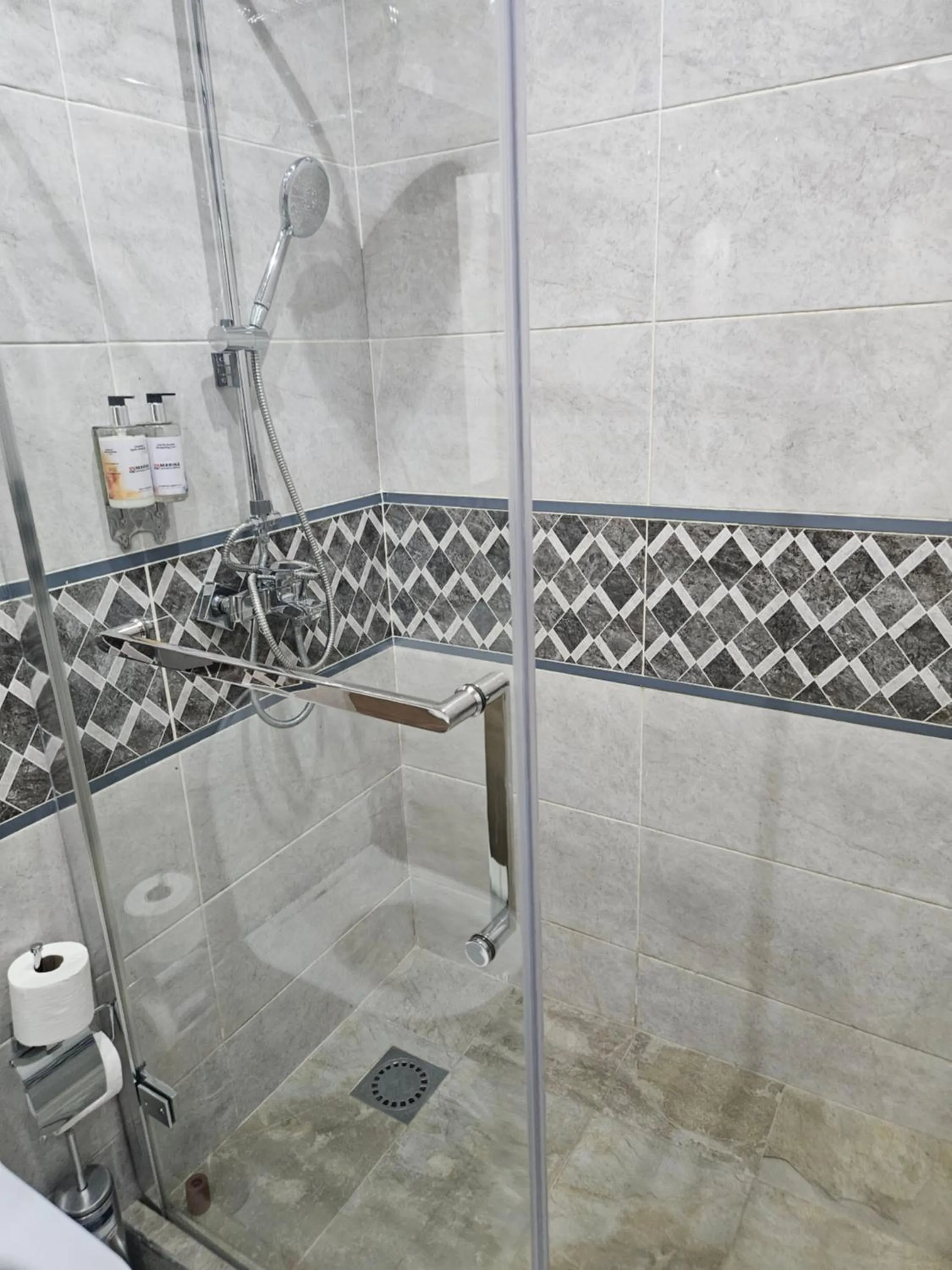 Bathroom in MARINA APPART Hôtel