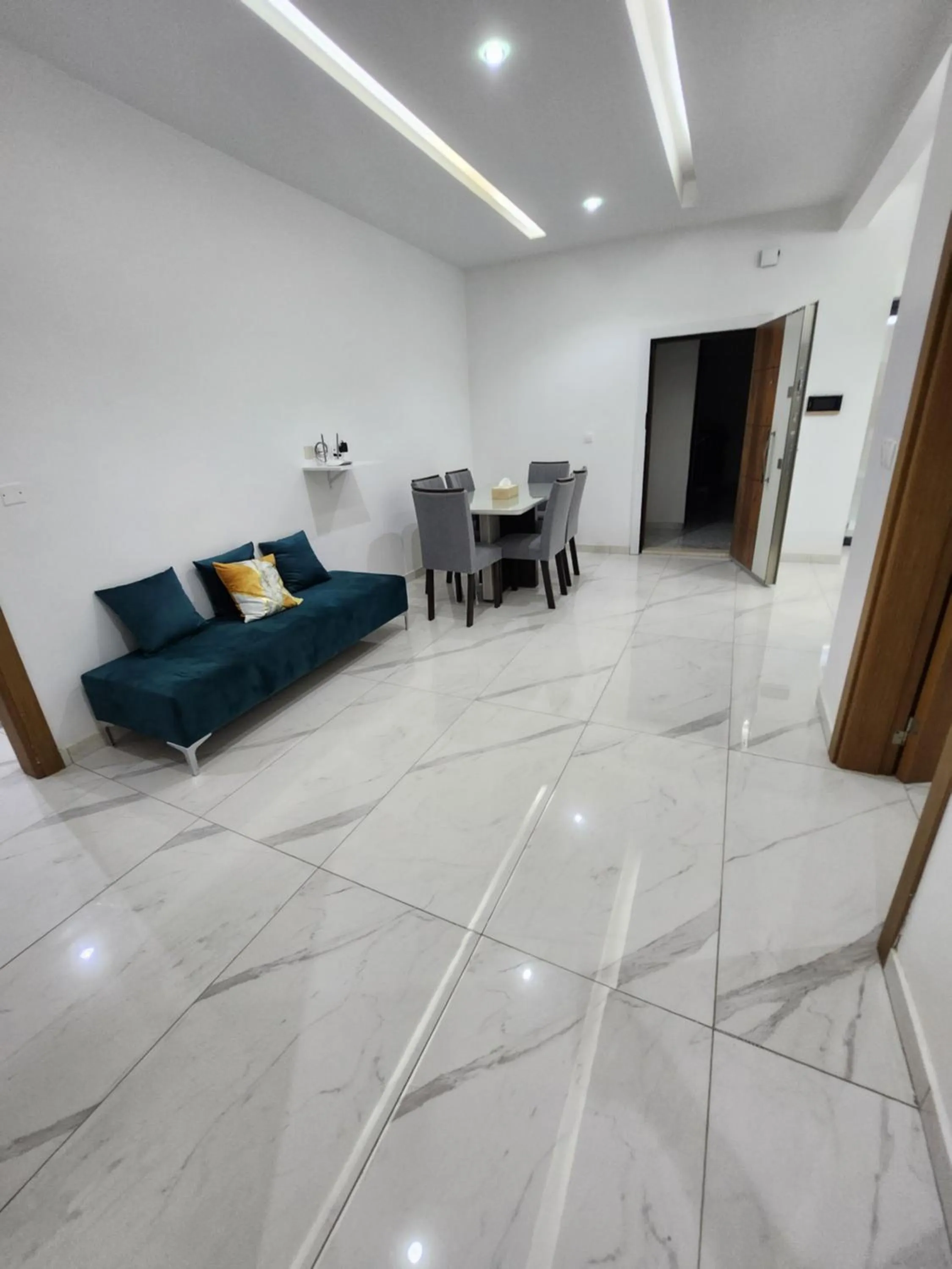 Dining area in MARINA APPART Hôtel