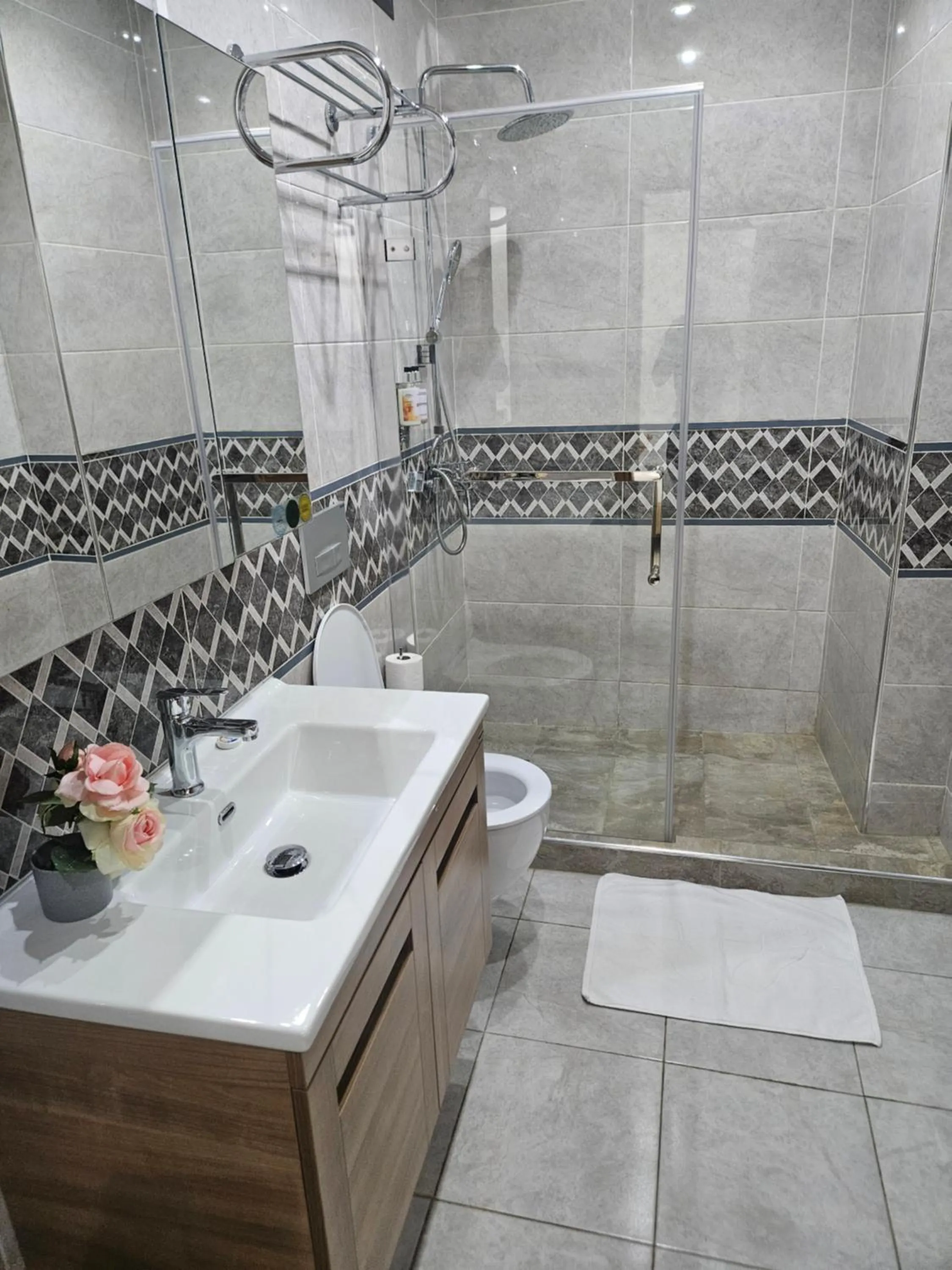 Bathroom in MARINA APPART Hôtel