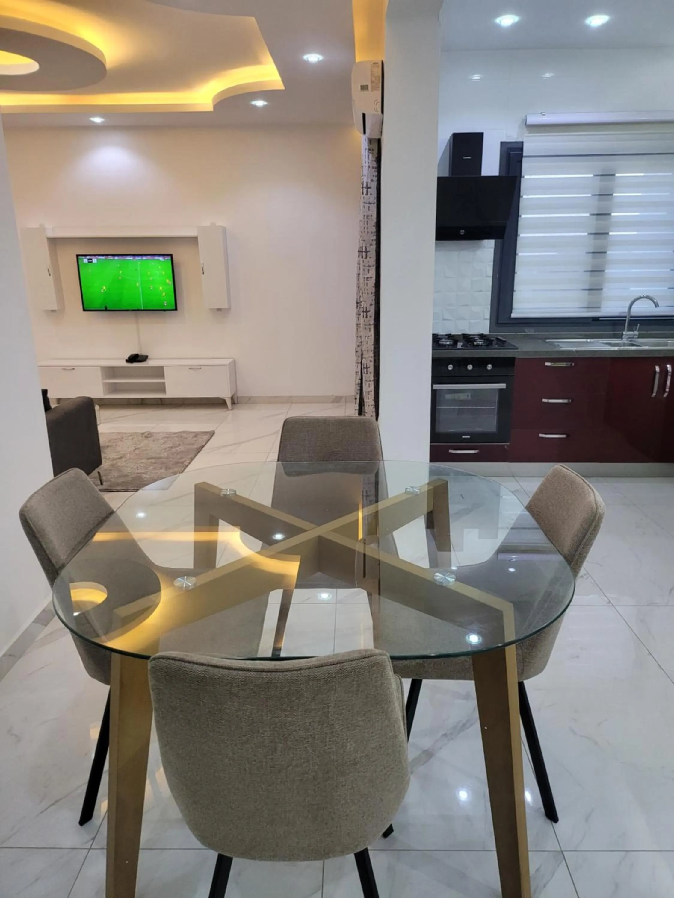 Dining area in MARINA APPART Hôtel