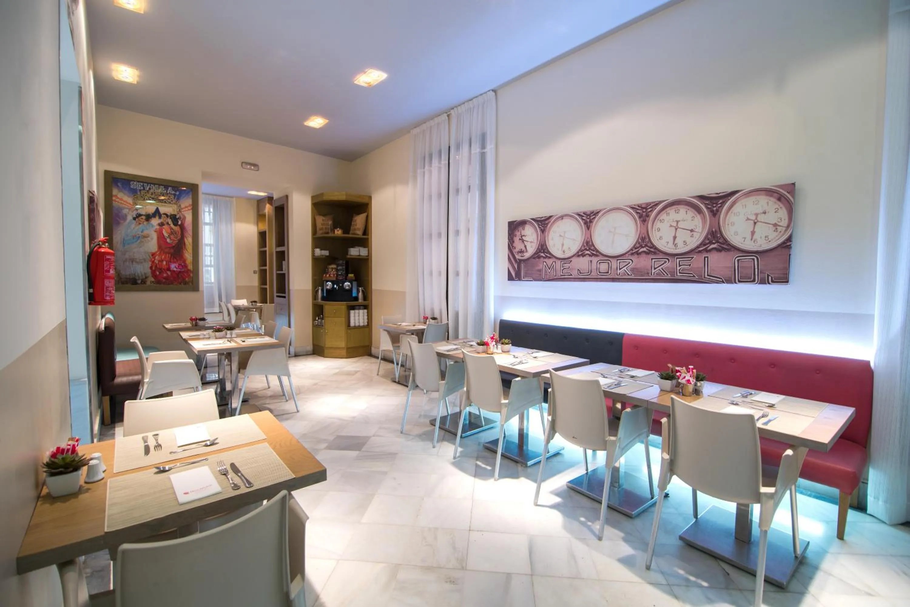 Breakfast in Petit Palace Marques Santa Ana