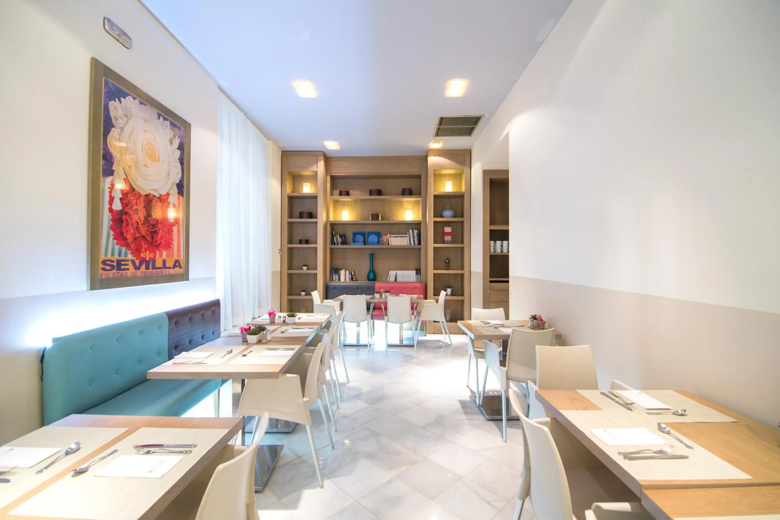 Breakfast in Petit Palace Marques Santa Ana