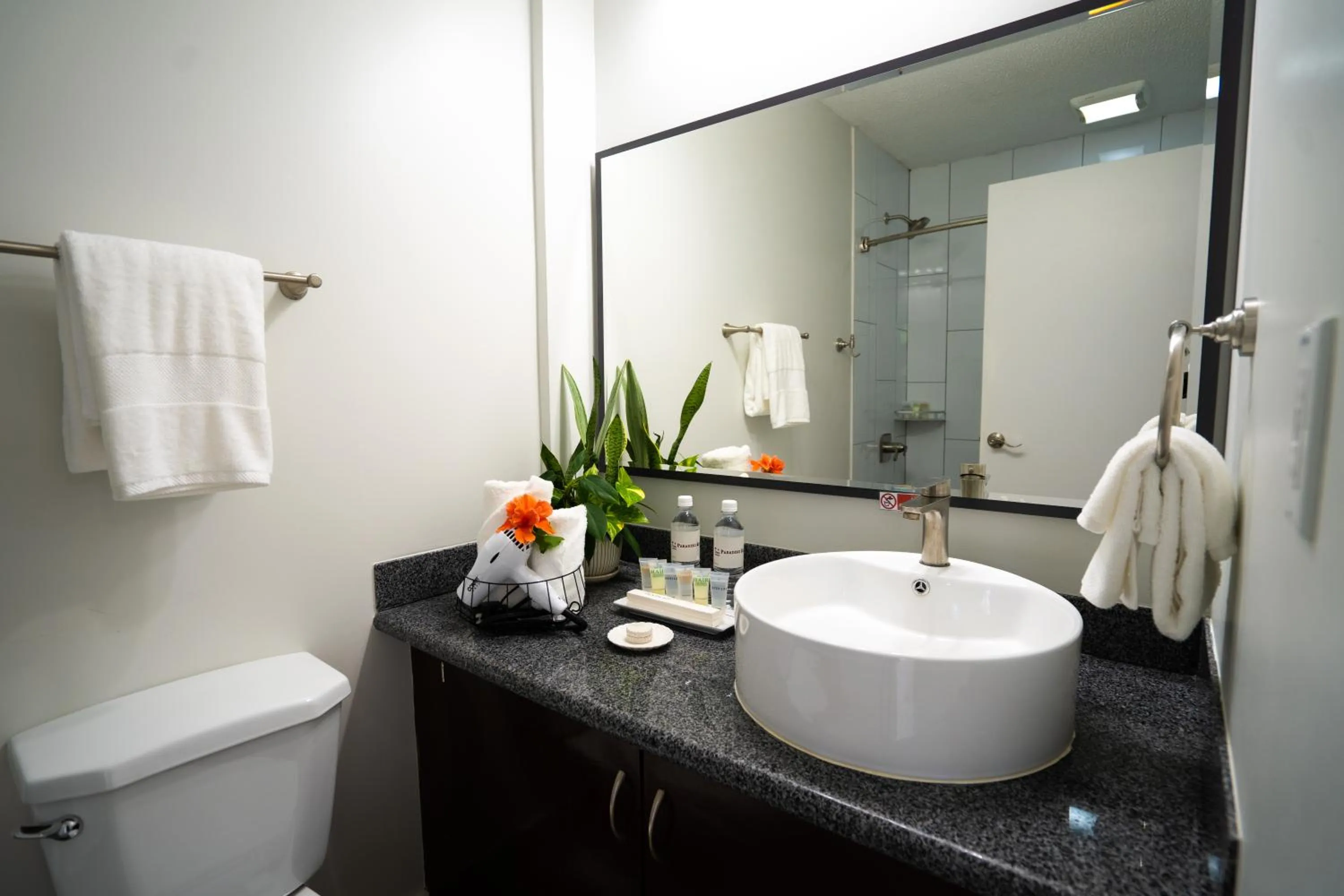 Bathroom in Paradiso Resort & Spa