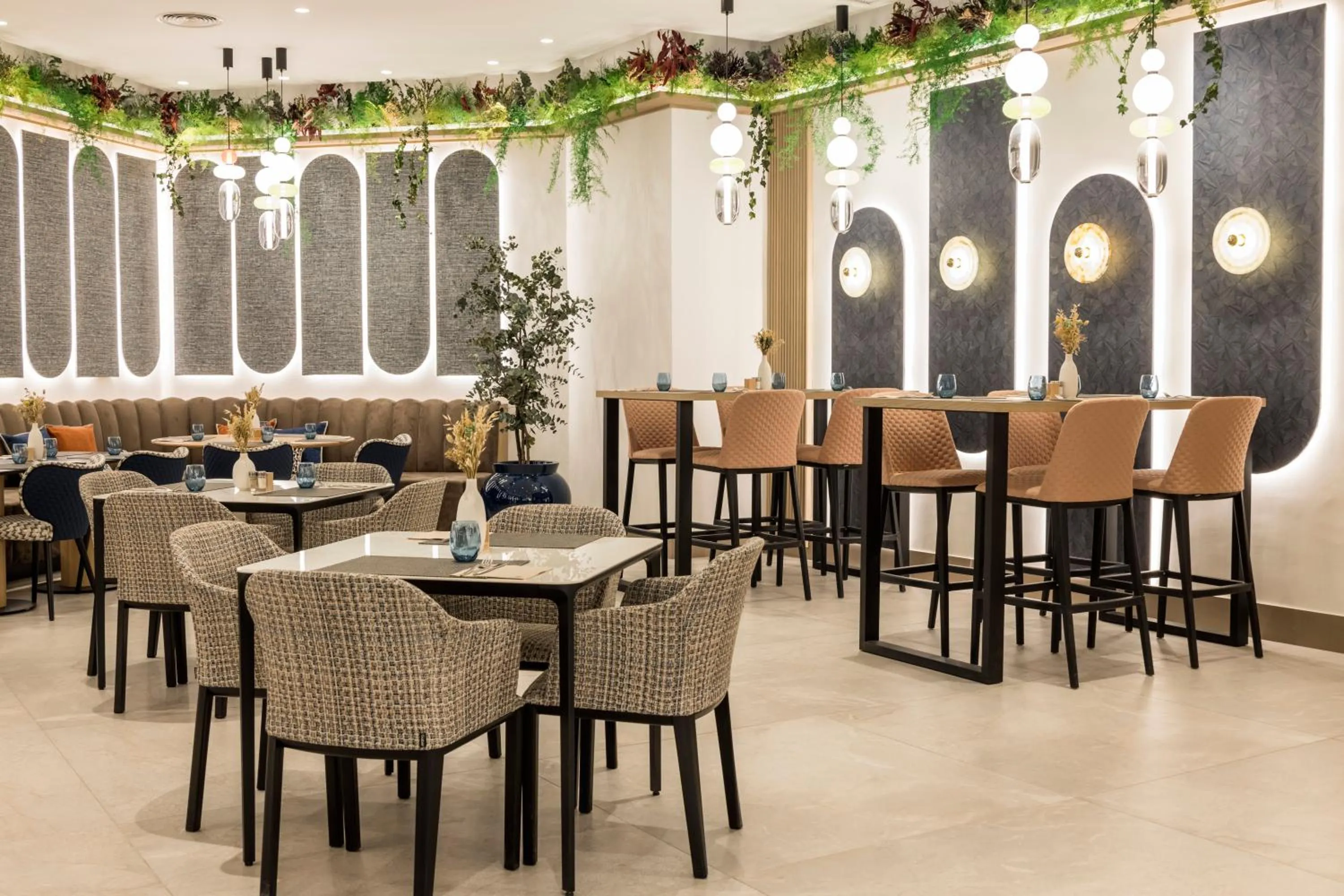 Living room in Ilunion Les Corts Spa