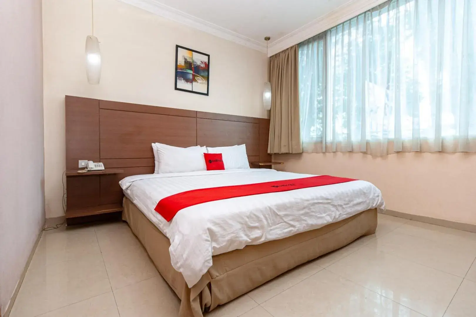RedDoorz Premium at Hotel Ratu Residence RedDoorz Premium at Hotel Ratu Residence