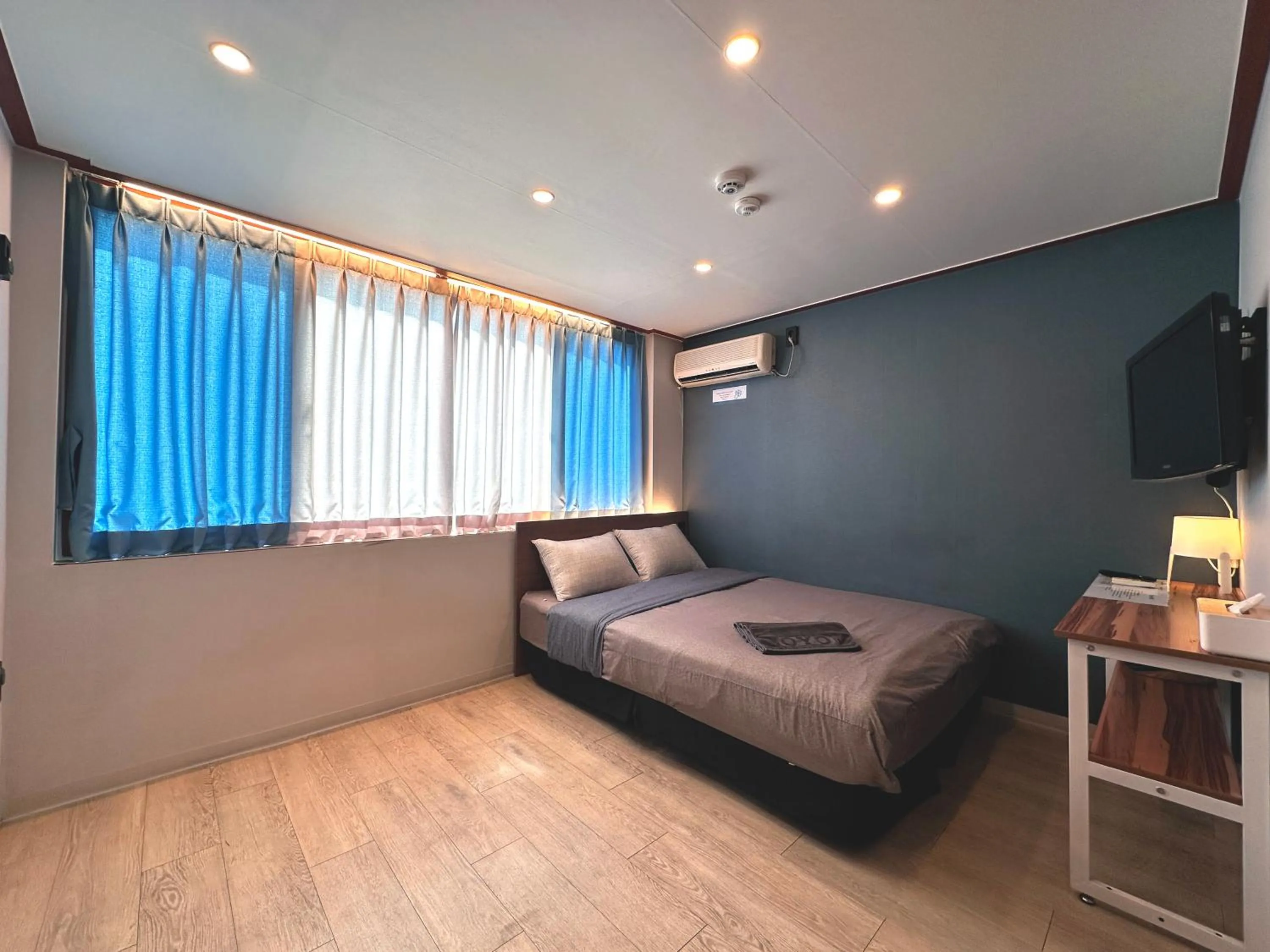 Bed in OYO Rooftop Hostel