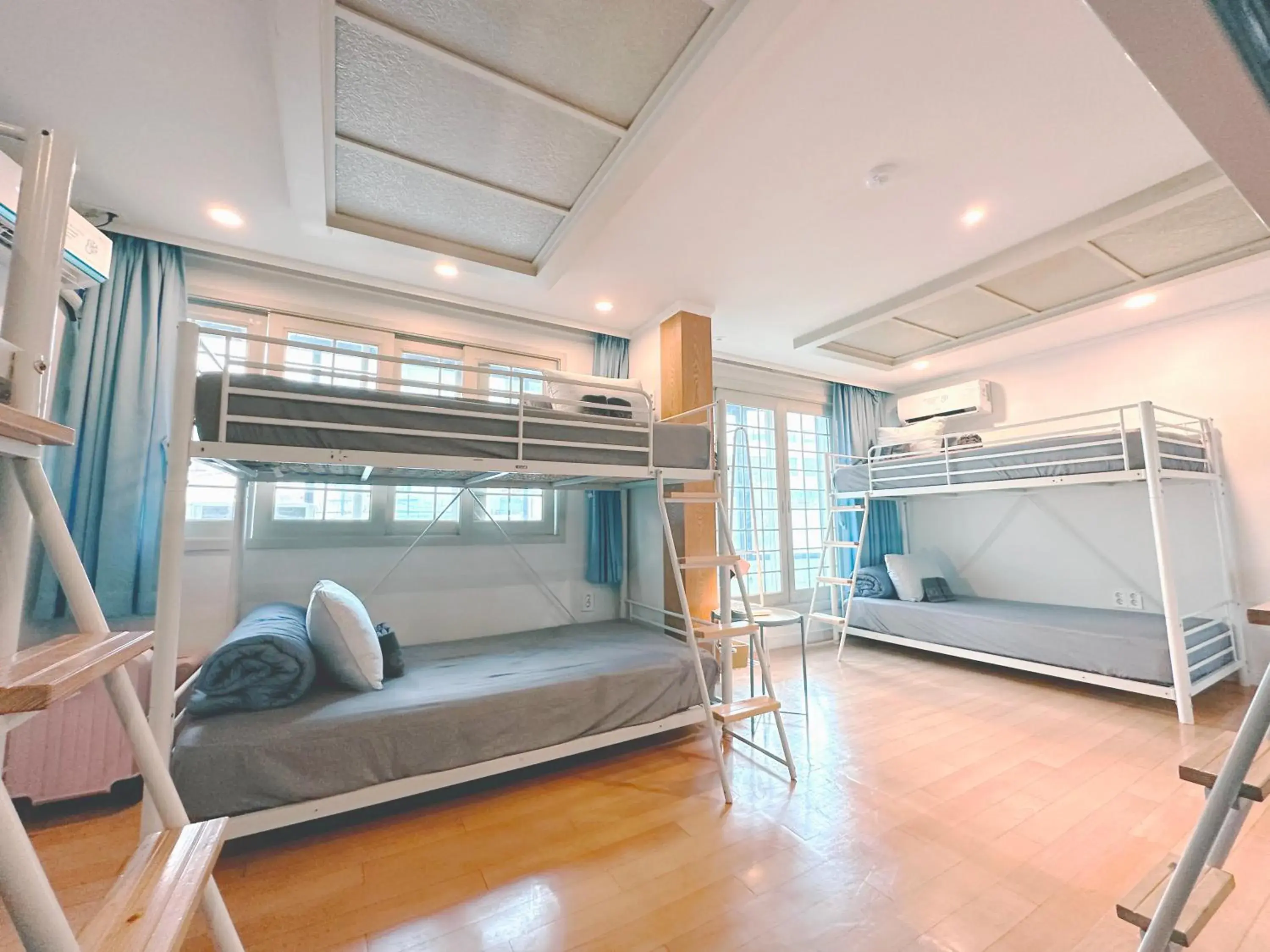 Superior Family Room in OYO Rooftop Hostel Superior Family Room in OYO Rooftop Hostel