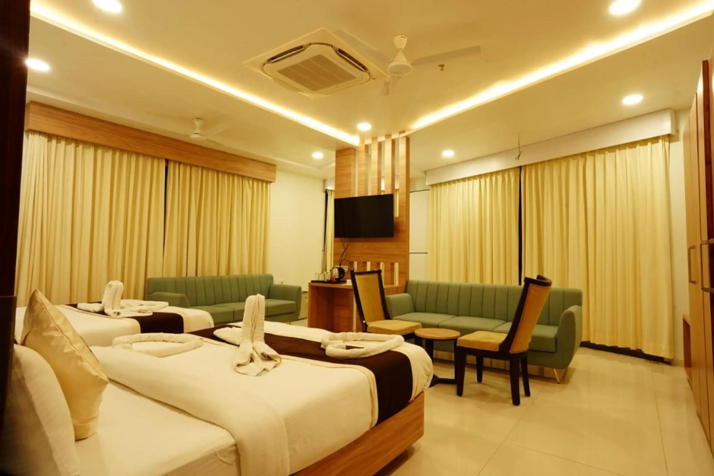 Bed in Babuji Jodhpur Palace Bed in Babuji Jodhpur Palace