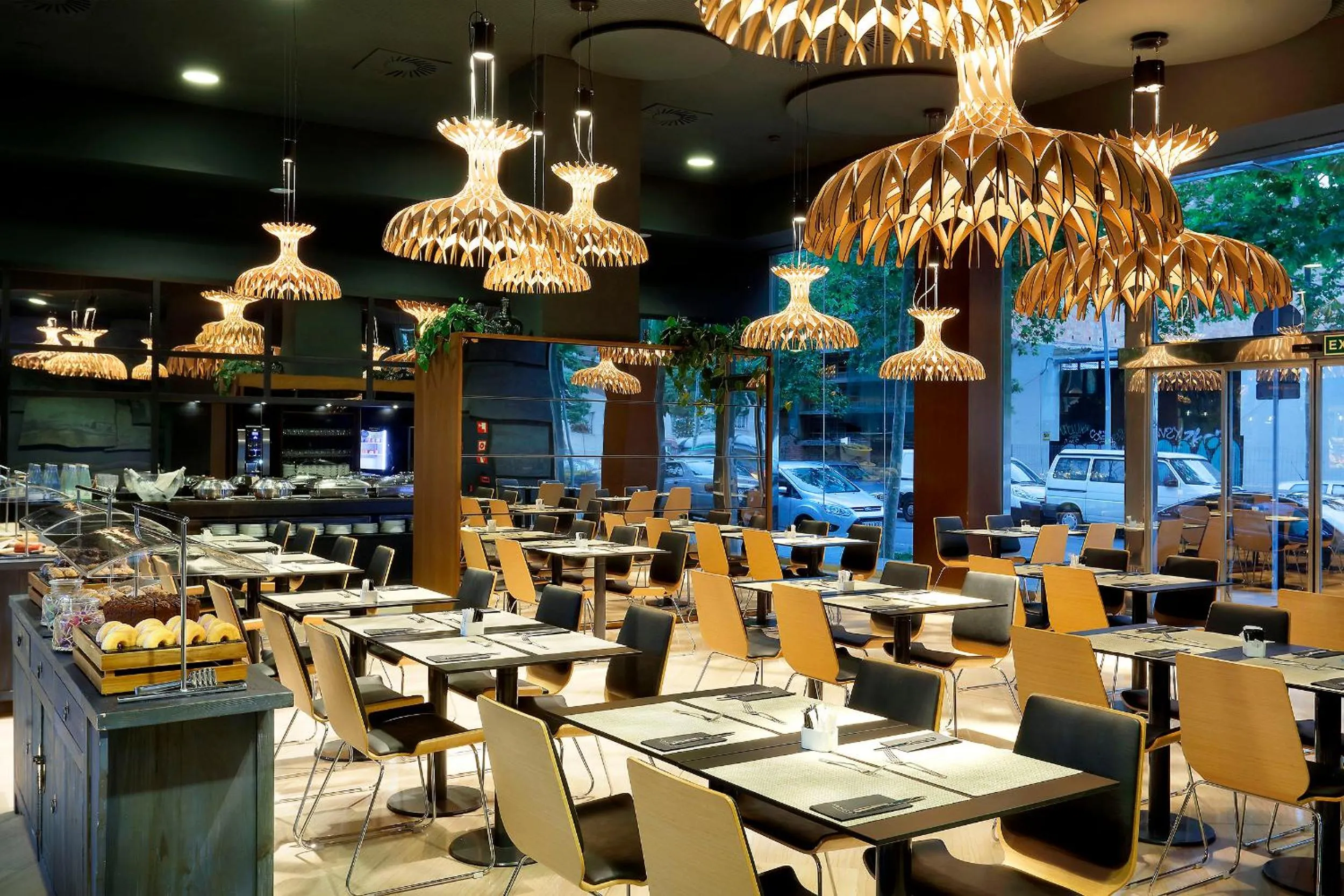 Restaurant/places to eat in Hotel SB Icaria