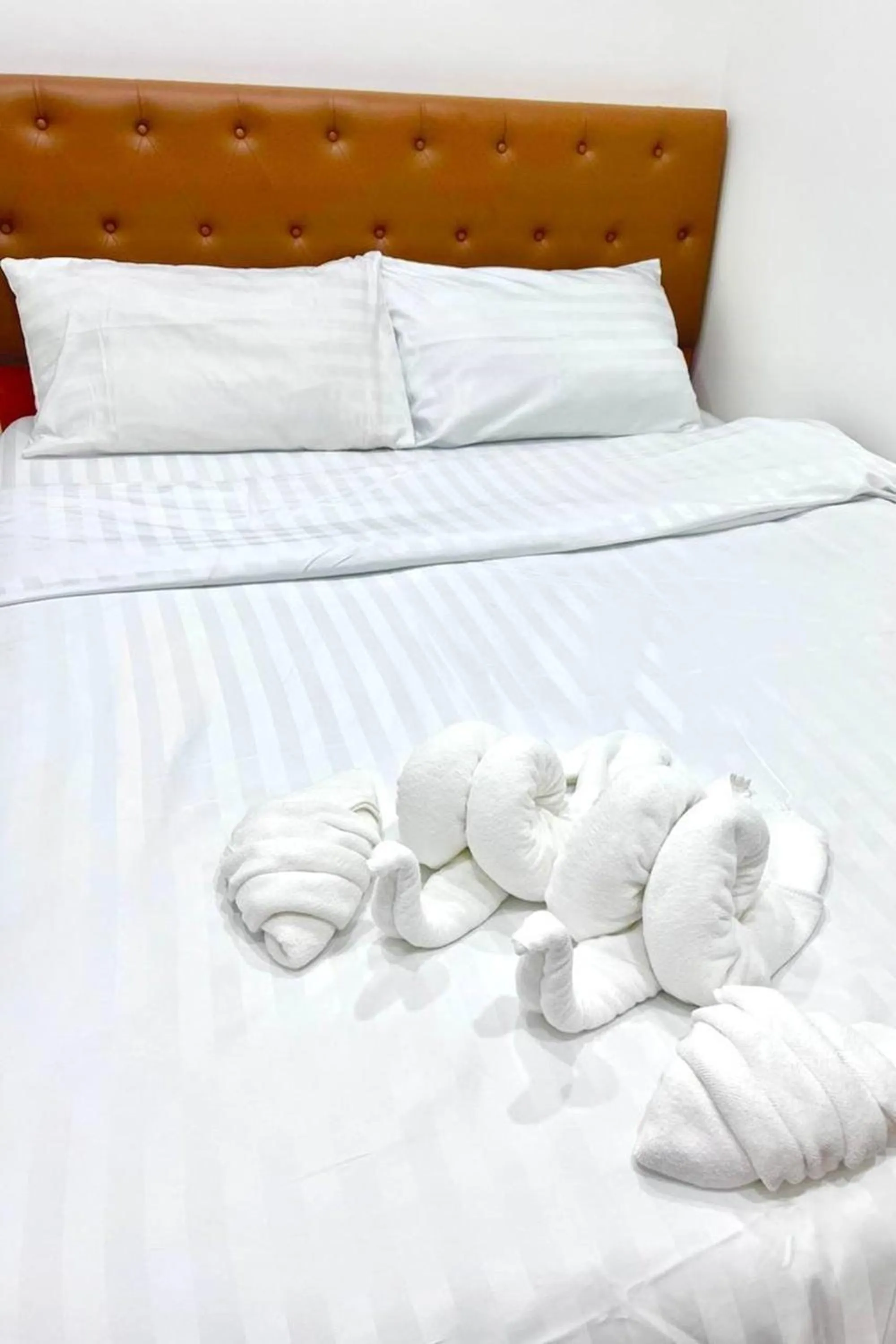 Bed in The Lodge Pattaya