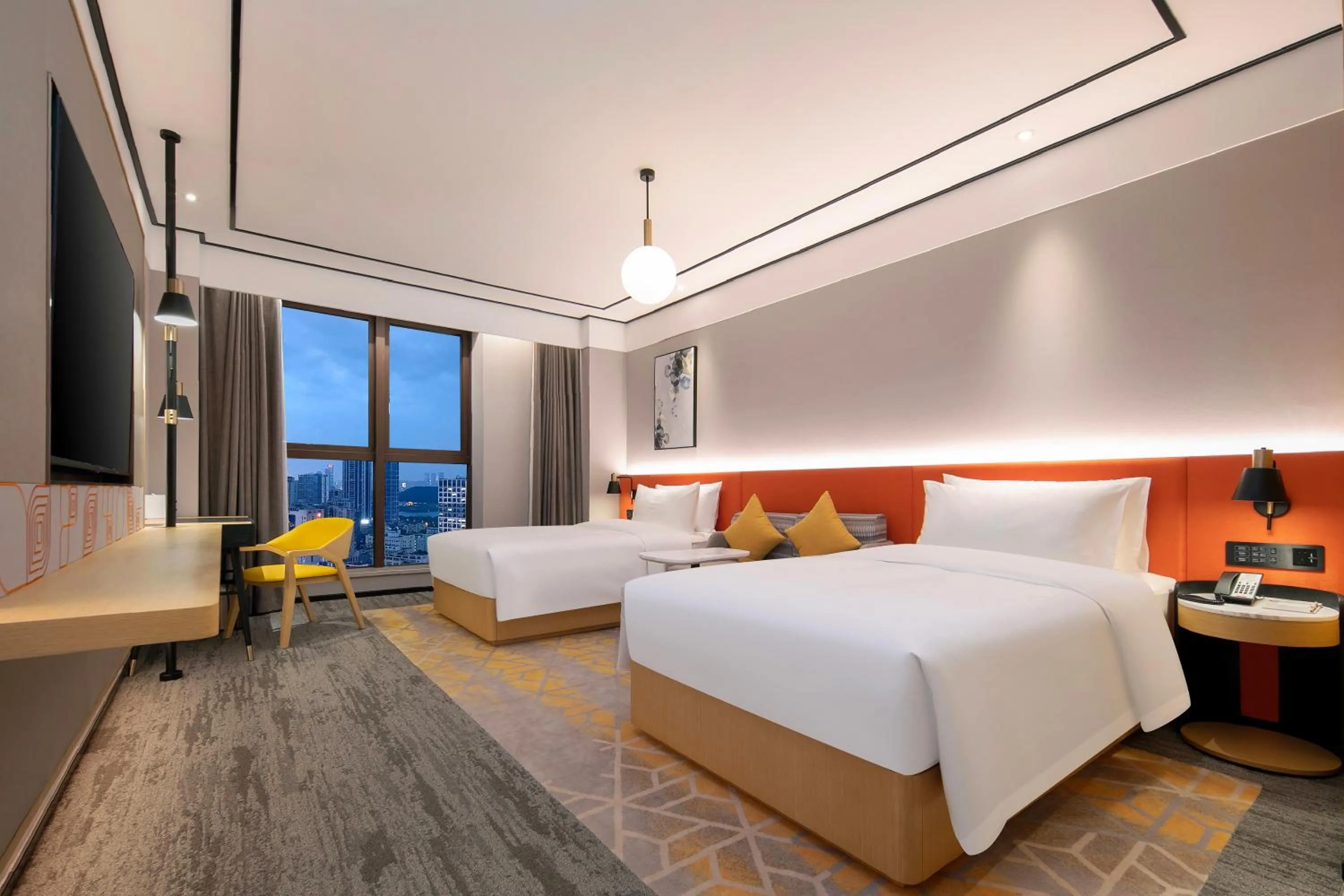 Property building, Bed in Hilton Garden Inn Changsha Yuelu