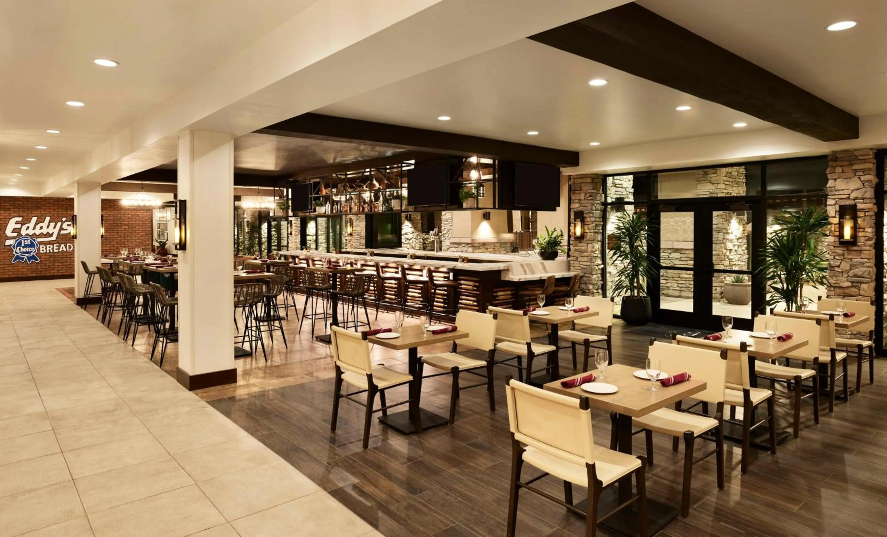 Lounge or bar in The Eddy Hotel Tucson, Tapestry Collection By Hilton