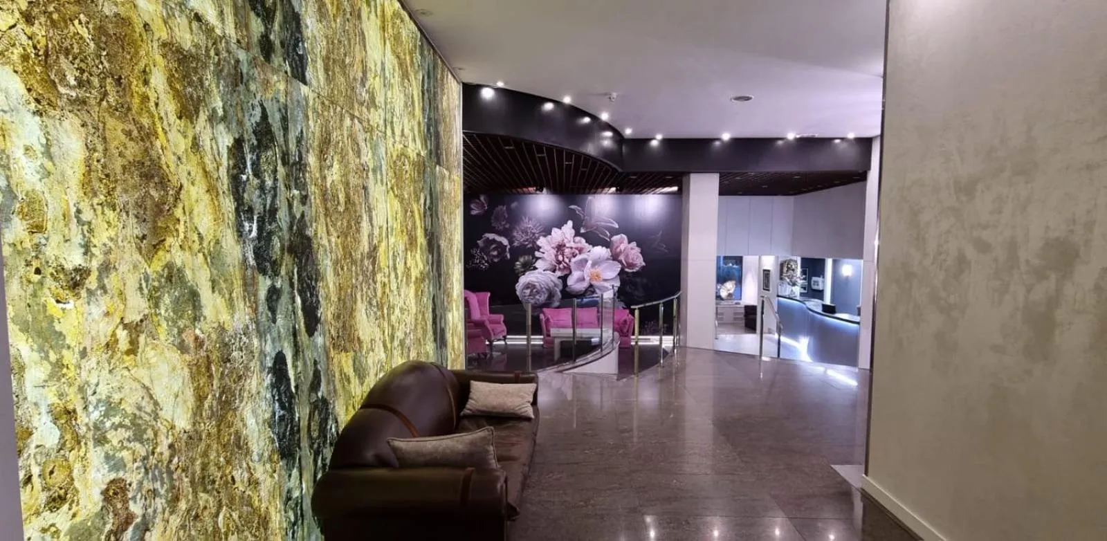 Decorative detail in Hotel Castilla Vieja