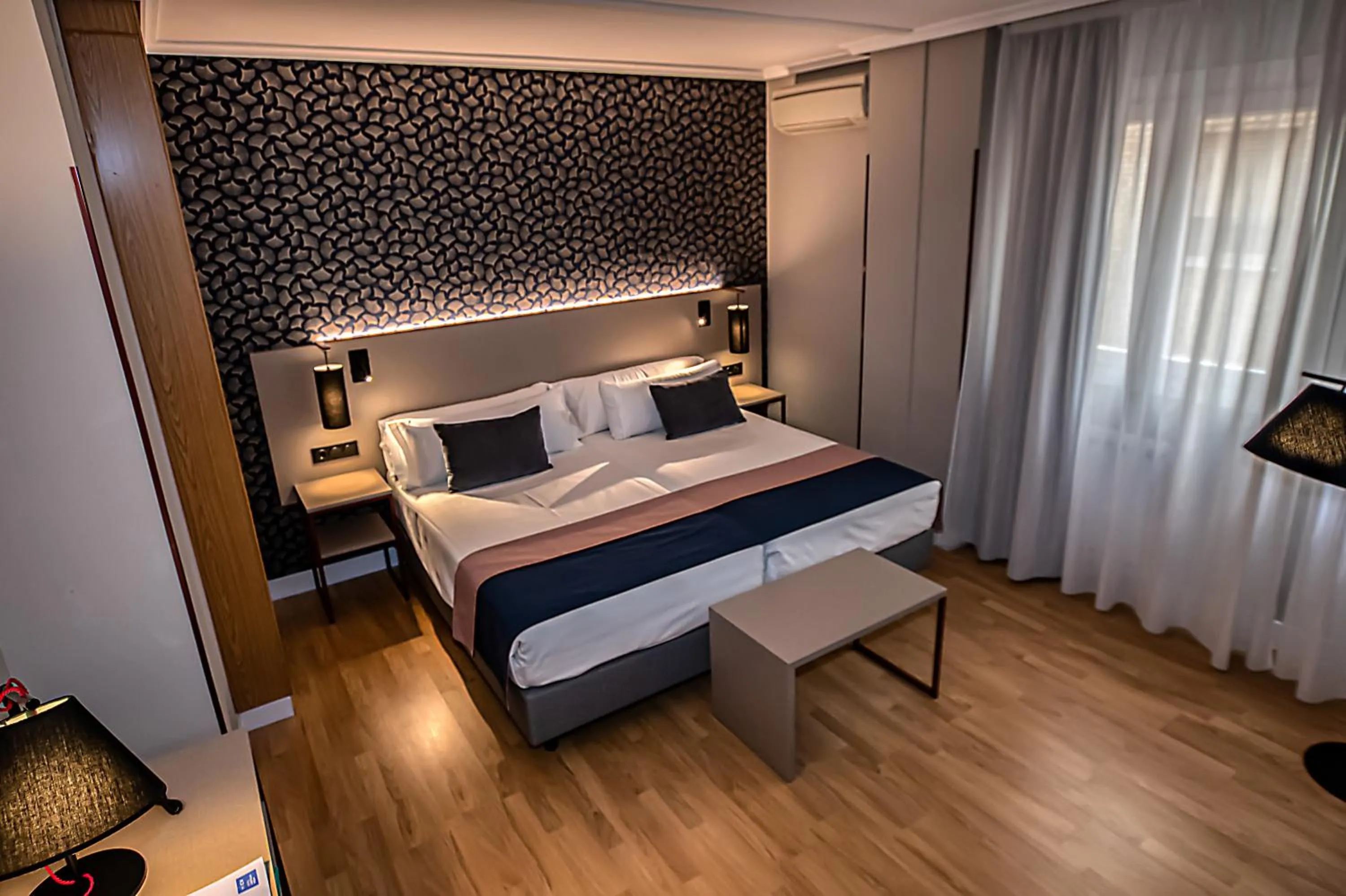 Photo of the whole room, Bed in Hotel Castilla Vieja