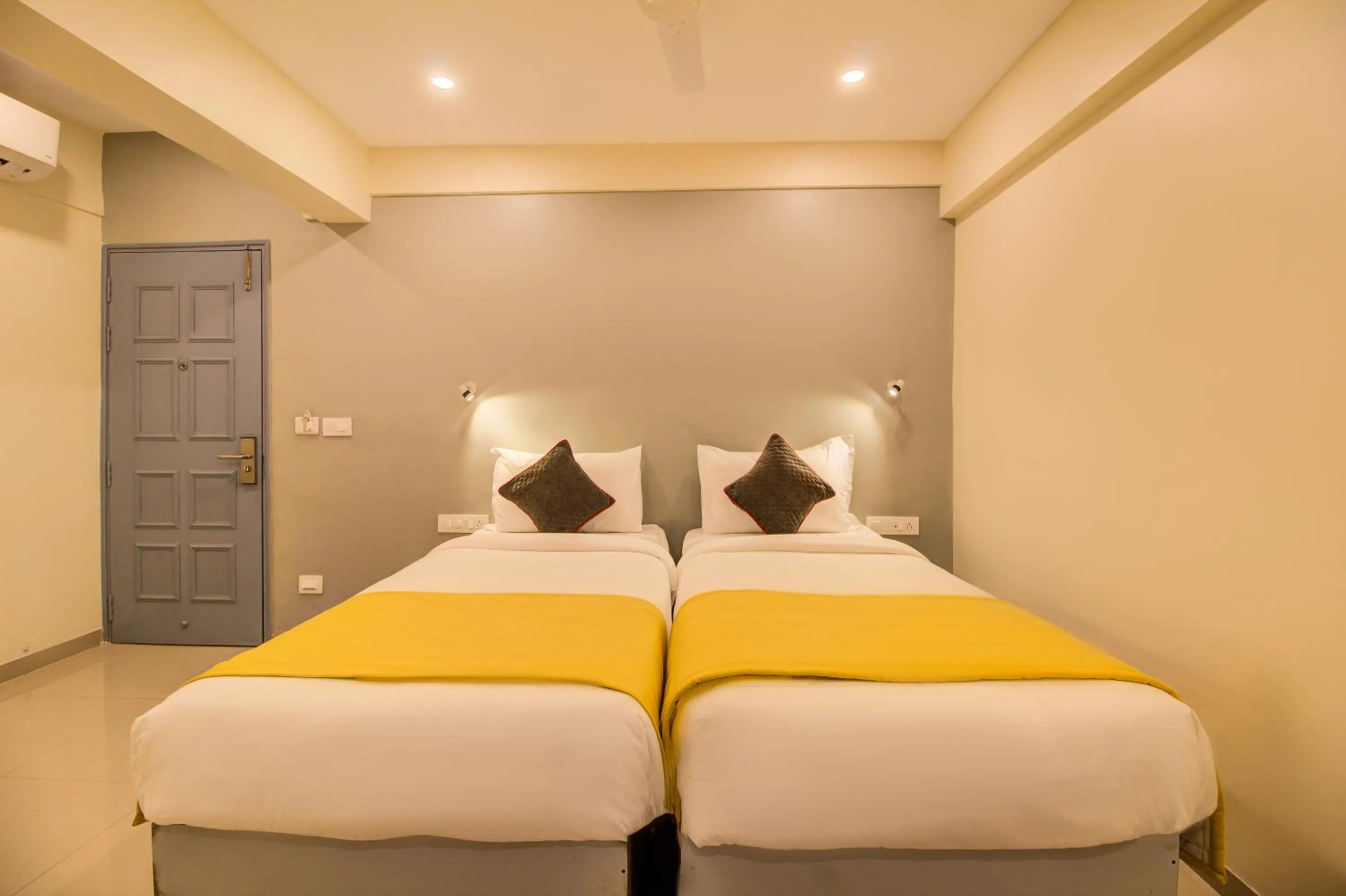 Bedroom in Housemate Hotel