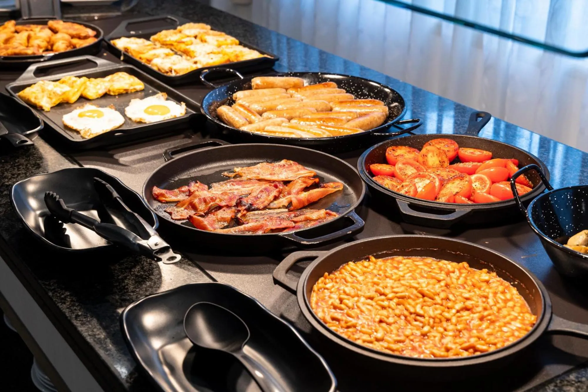 Buffet breakfast in Aparthotel Miami Park