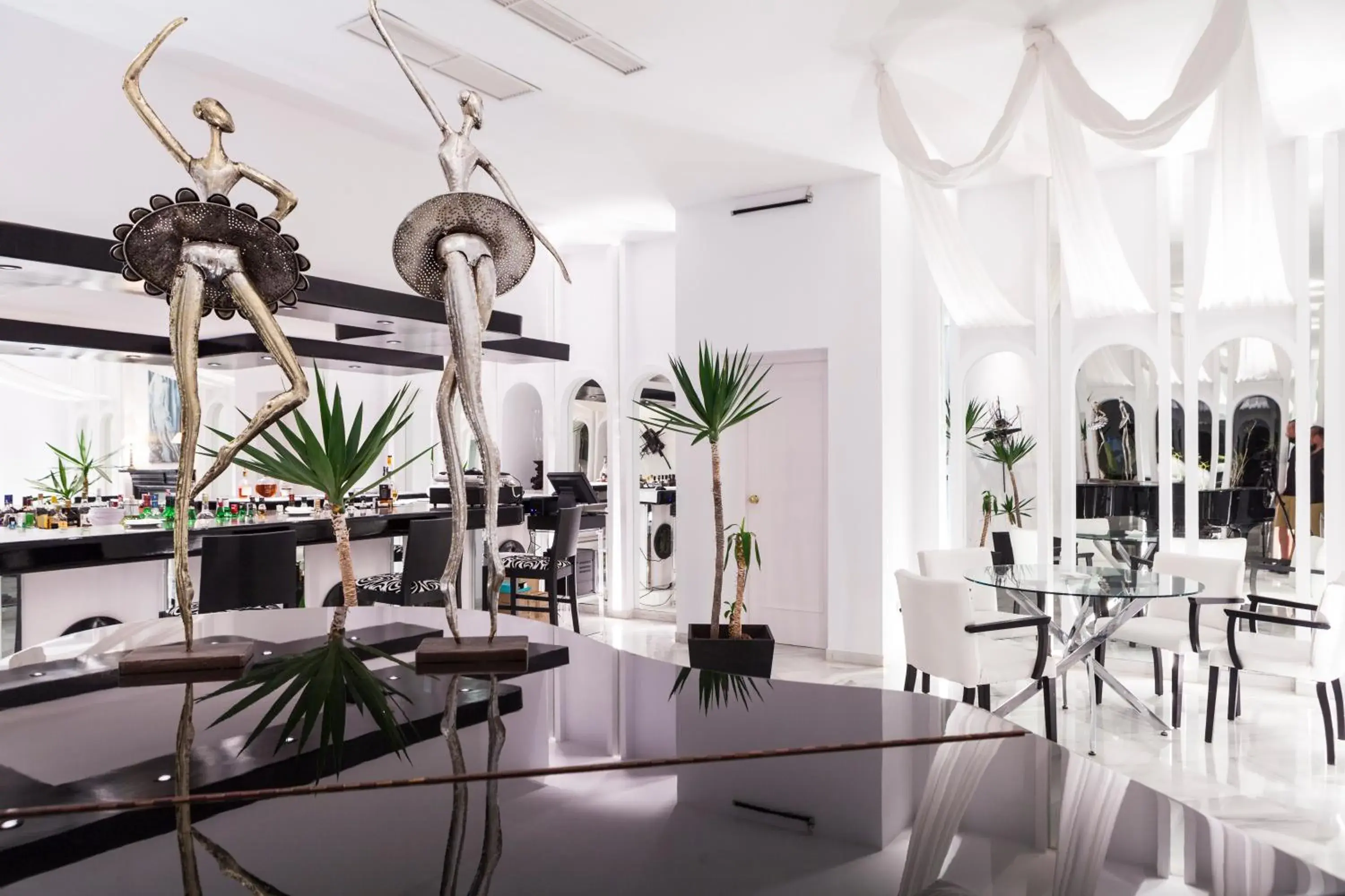 Lounge or bar in Hotel Suites Albayzin Del Mar Lounge or bar in Hotel Suites Albayzin Del Mar