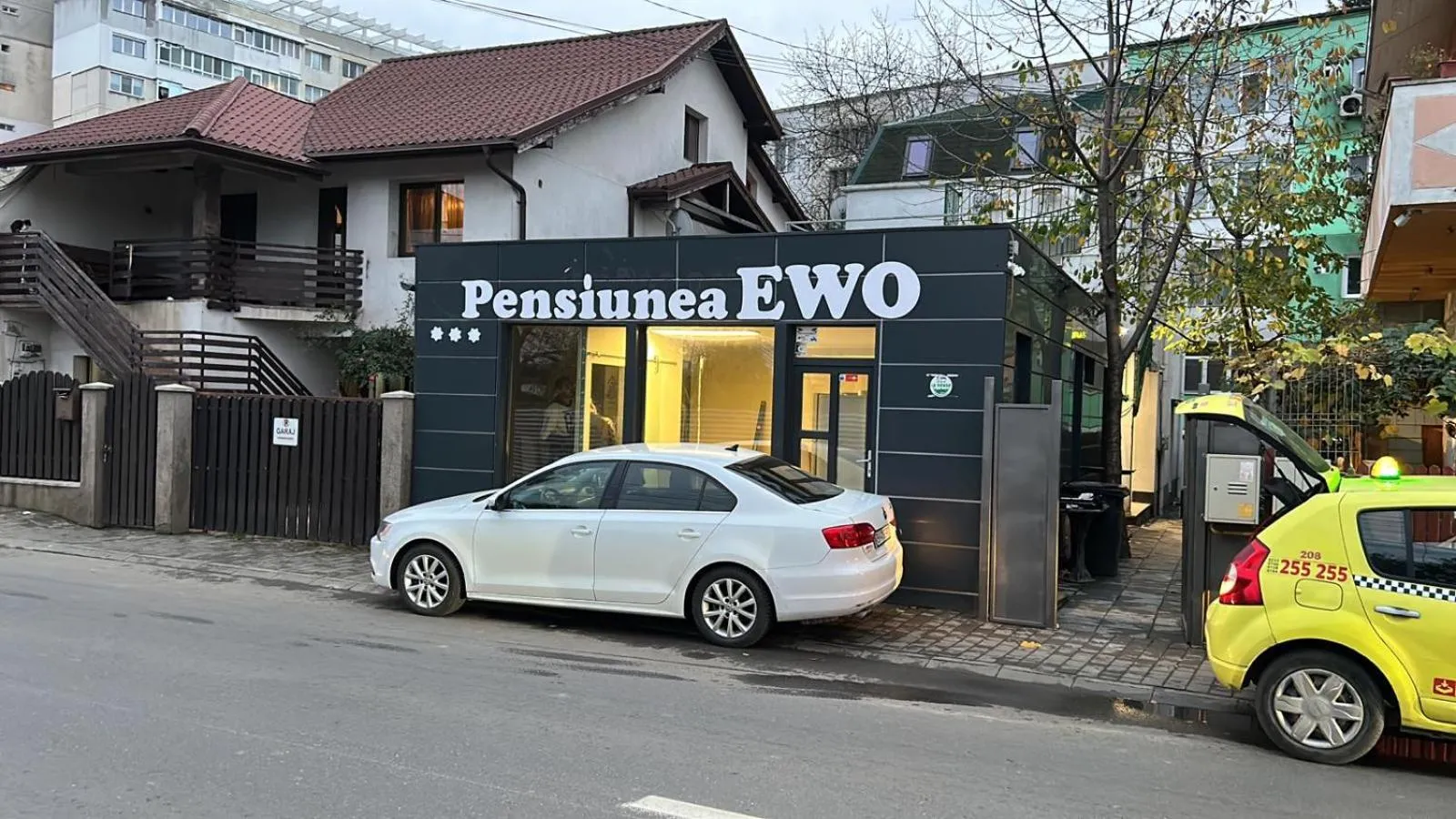 Property building in Pensiunea Ewo