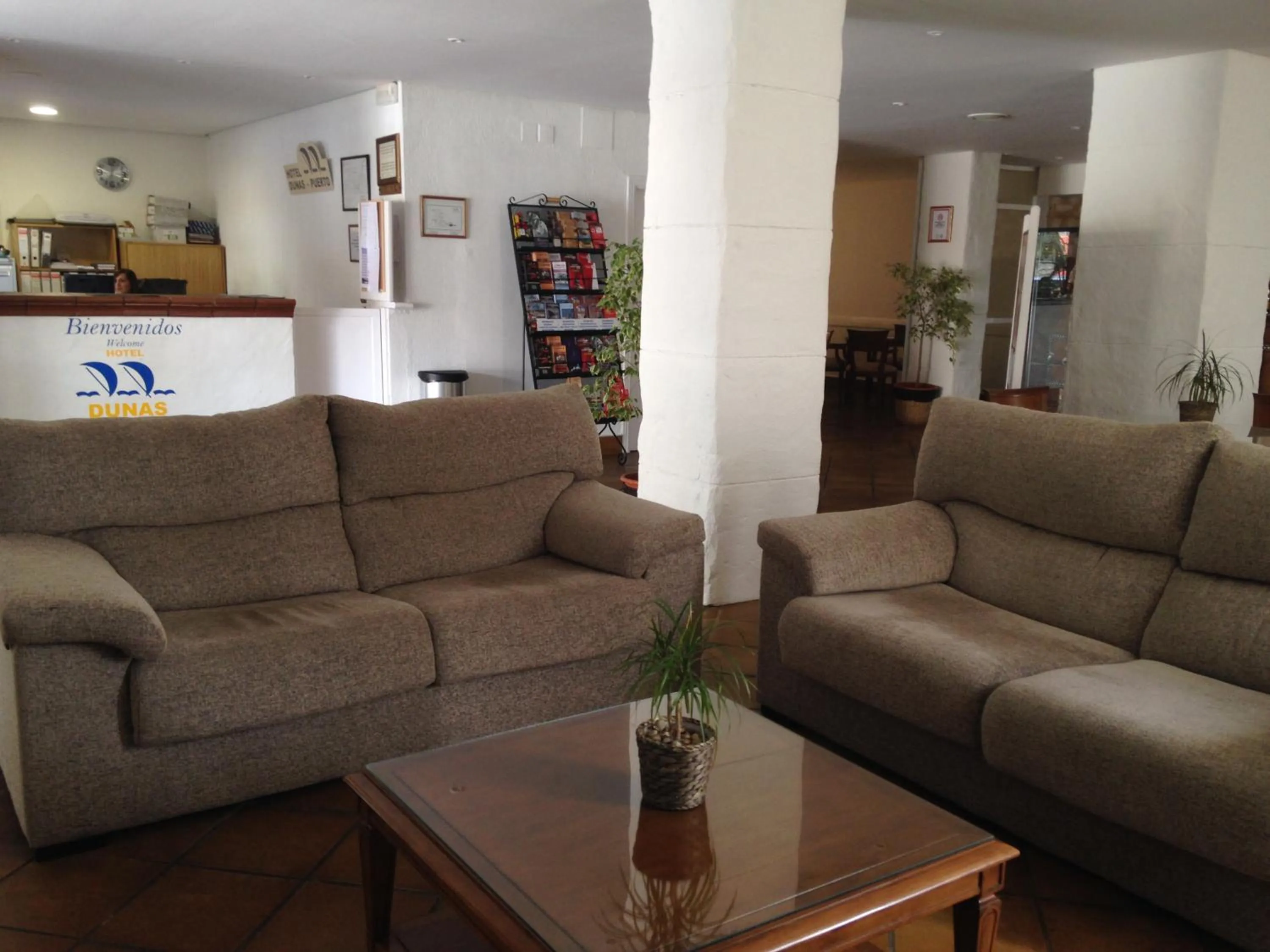 Communal lounge/ TV room in Hotel Dunas Puerto
