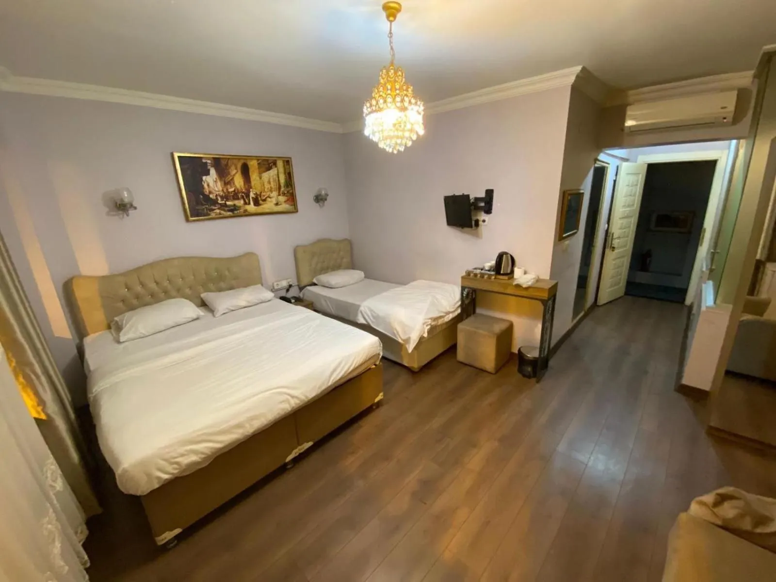 Bed in TAKSİM SEM HOTEL