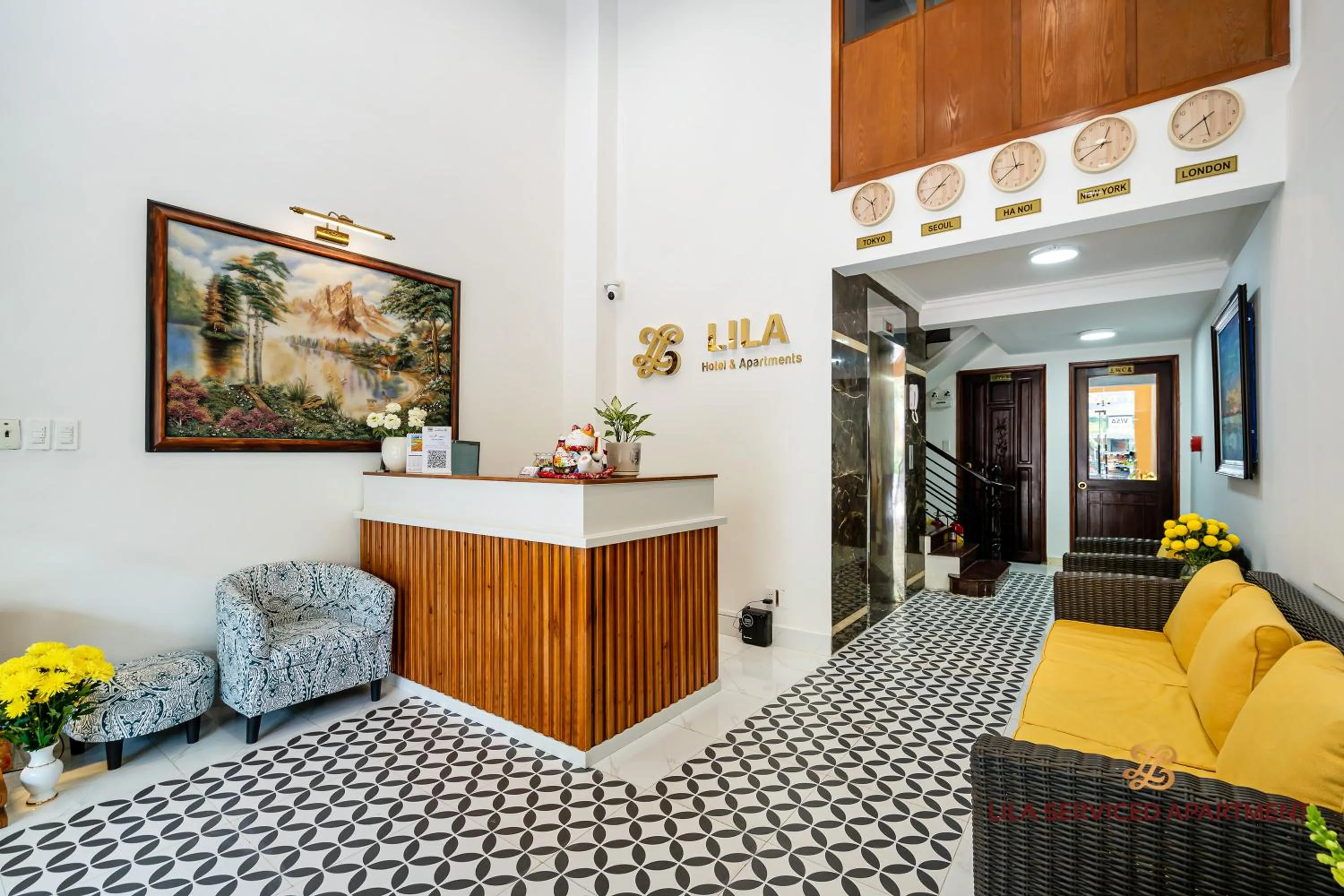 Lobby or reception in LILA Hotel & Apartments