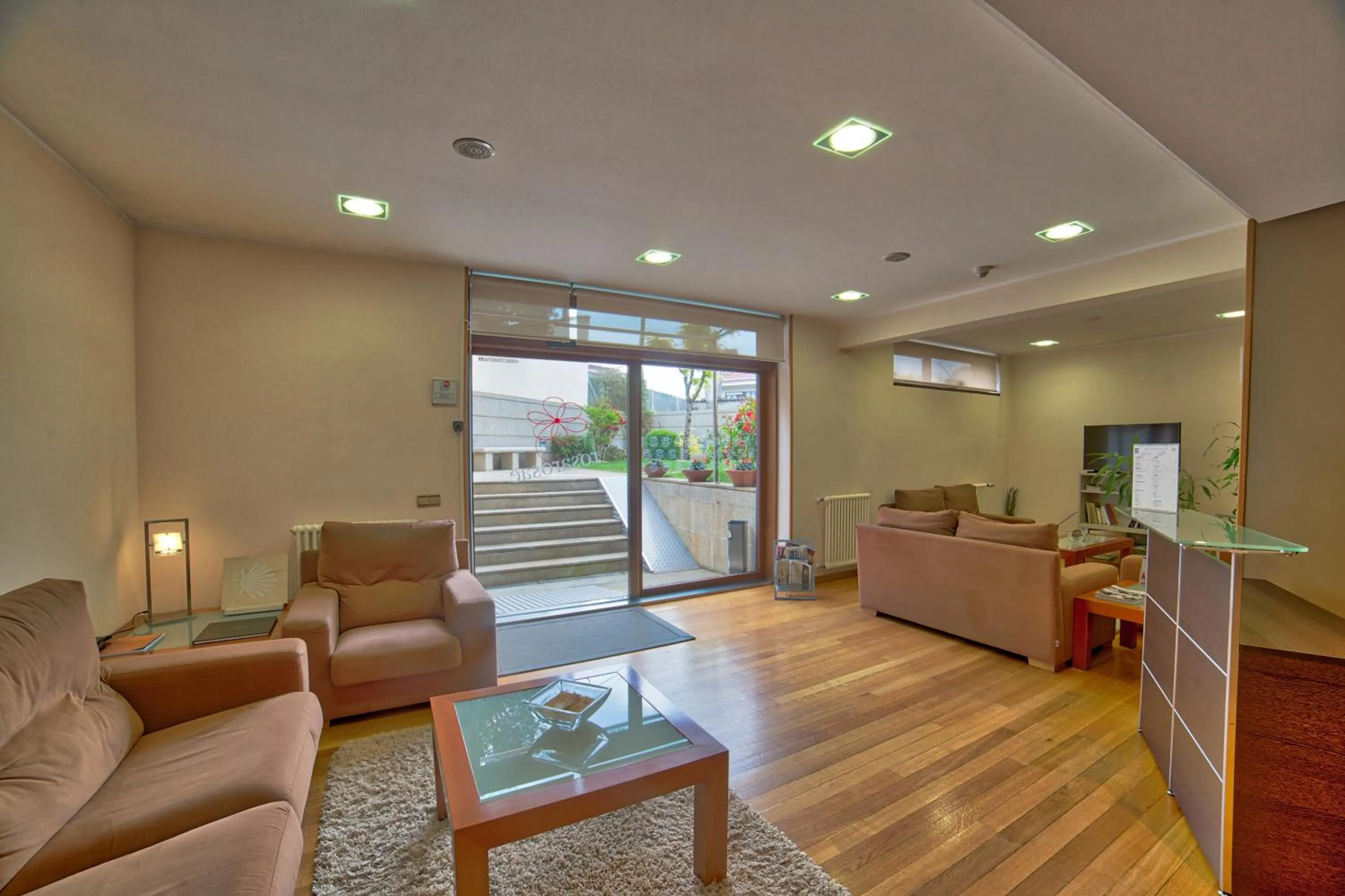 Communal lounge/ TV room in PR Rosa Rosae