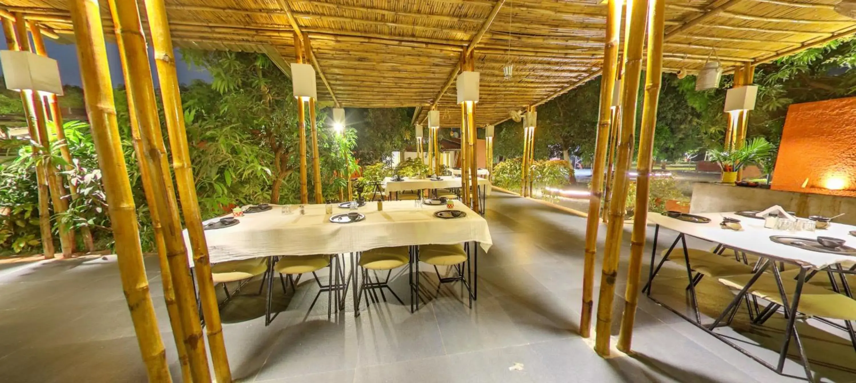 Restaurant/places to eat in Amraness Luxury Resort Sasan Gir Restaurant/places to eat in Amraness Luxury Resort Sasan Gir