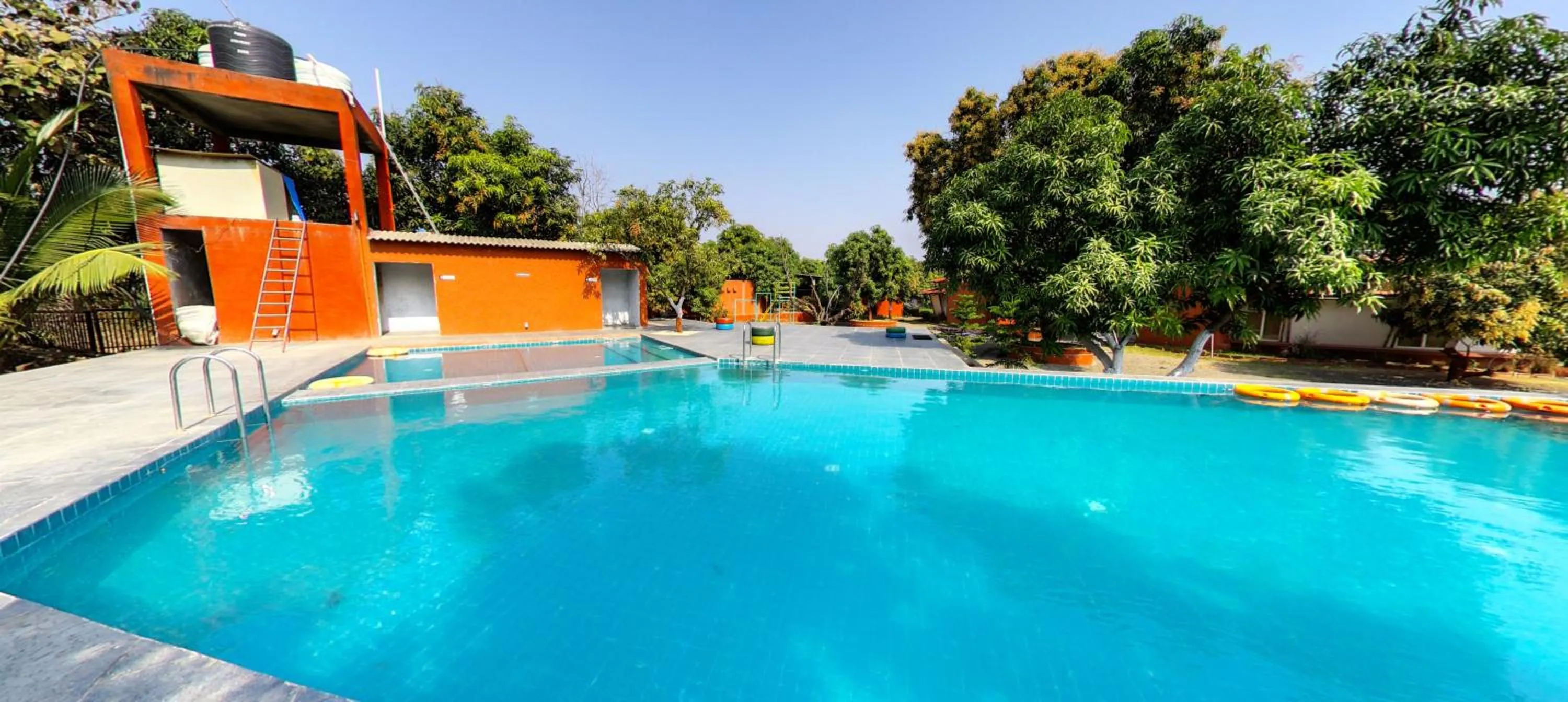 Swimming pool in Amraness Luxury Resort Sasan Gir