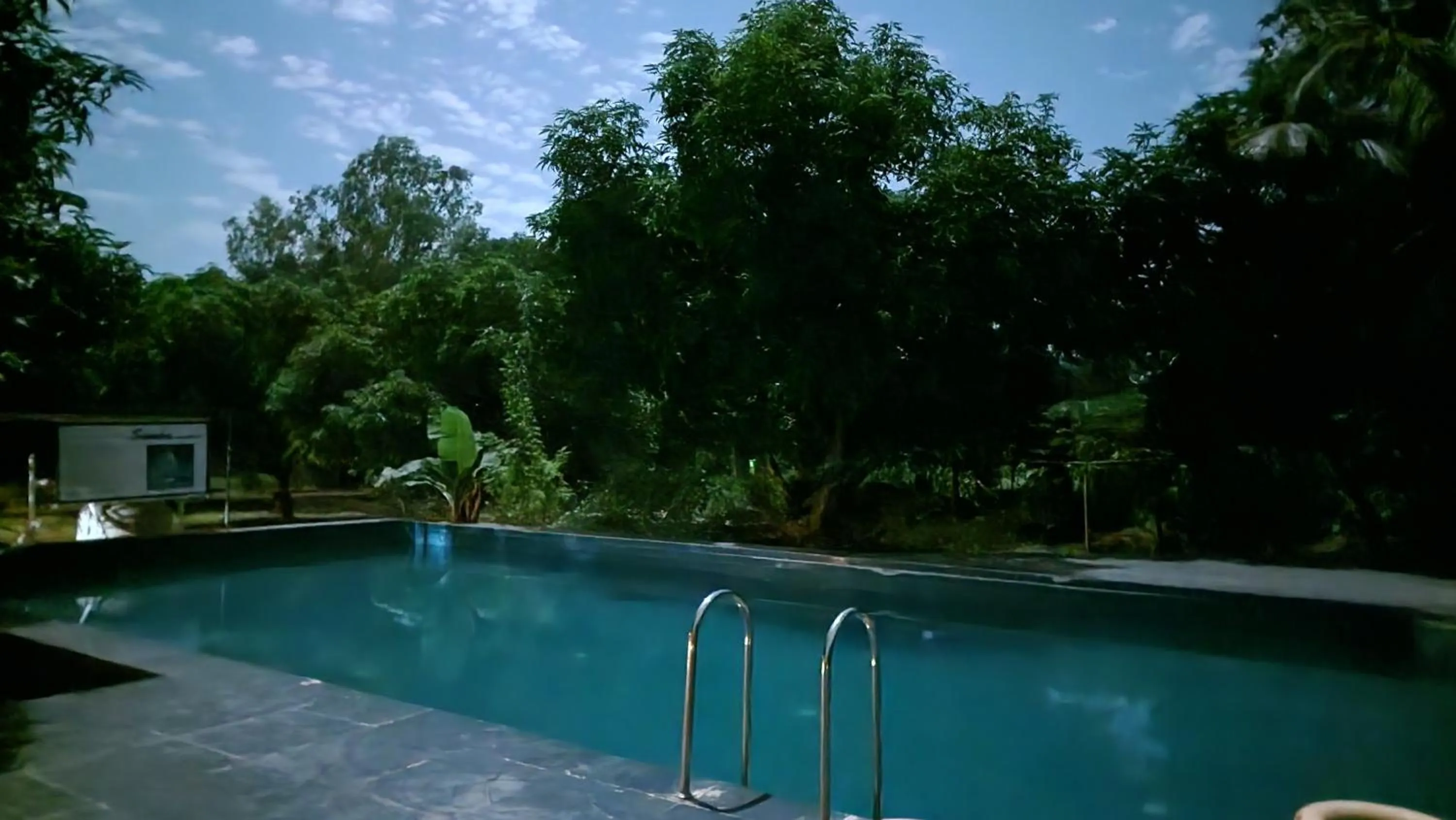 Swimming pool in Amraness Luxury Resort Sasan Gir