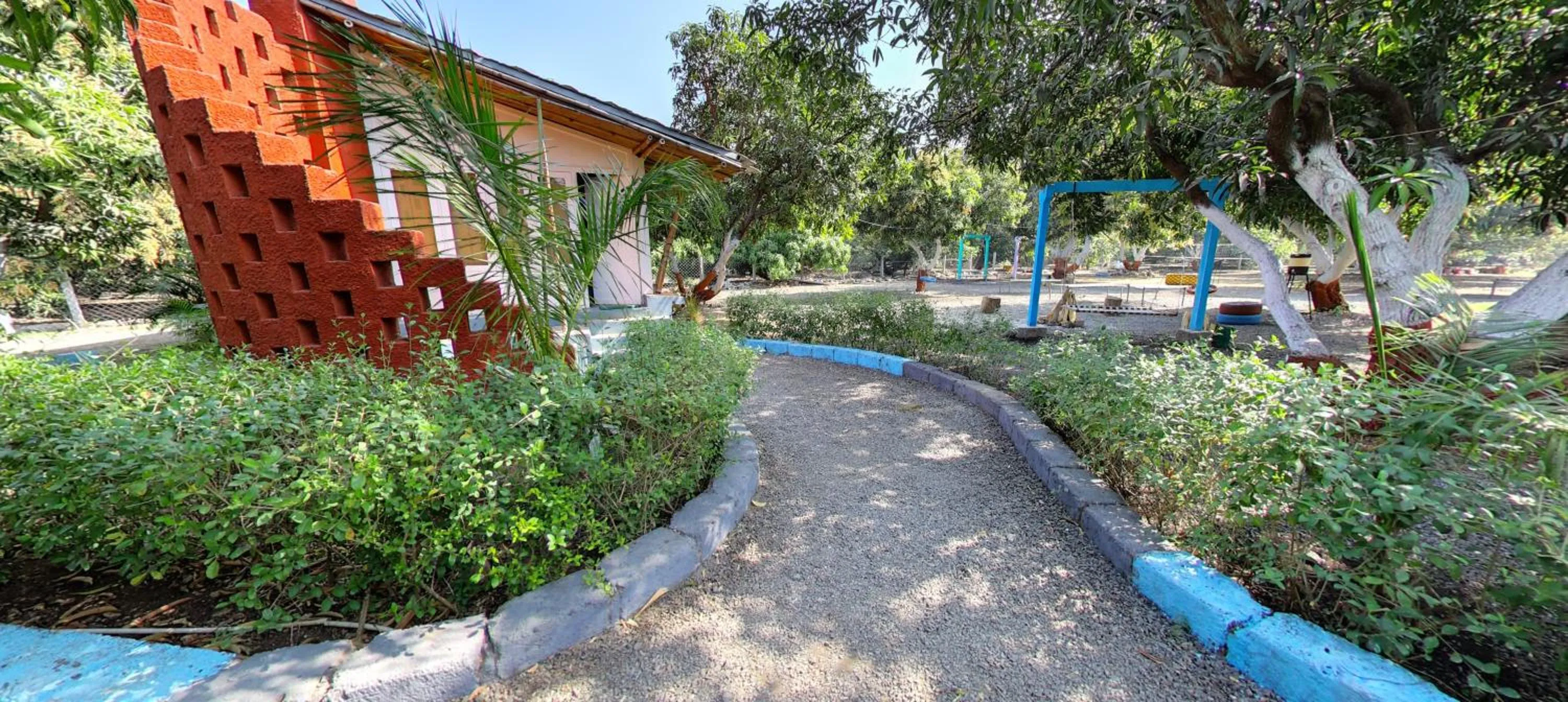 Facade/entrance in Amraness Luxury Resort Sasan Gir