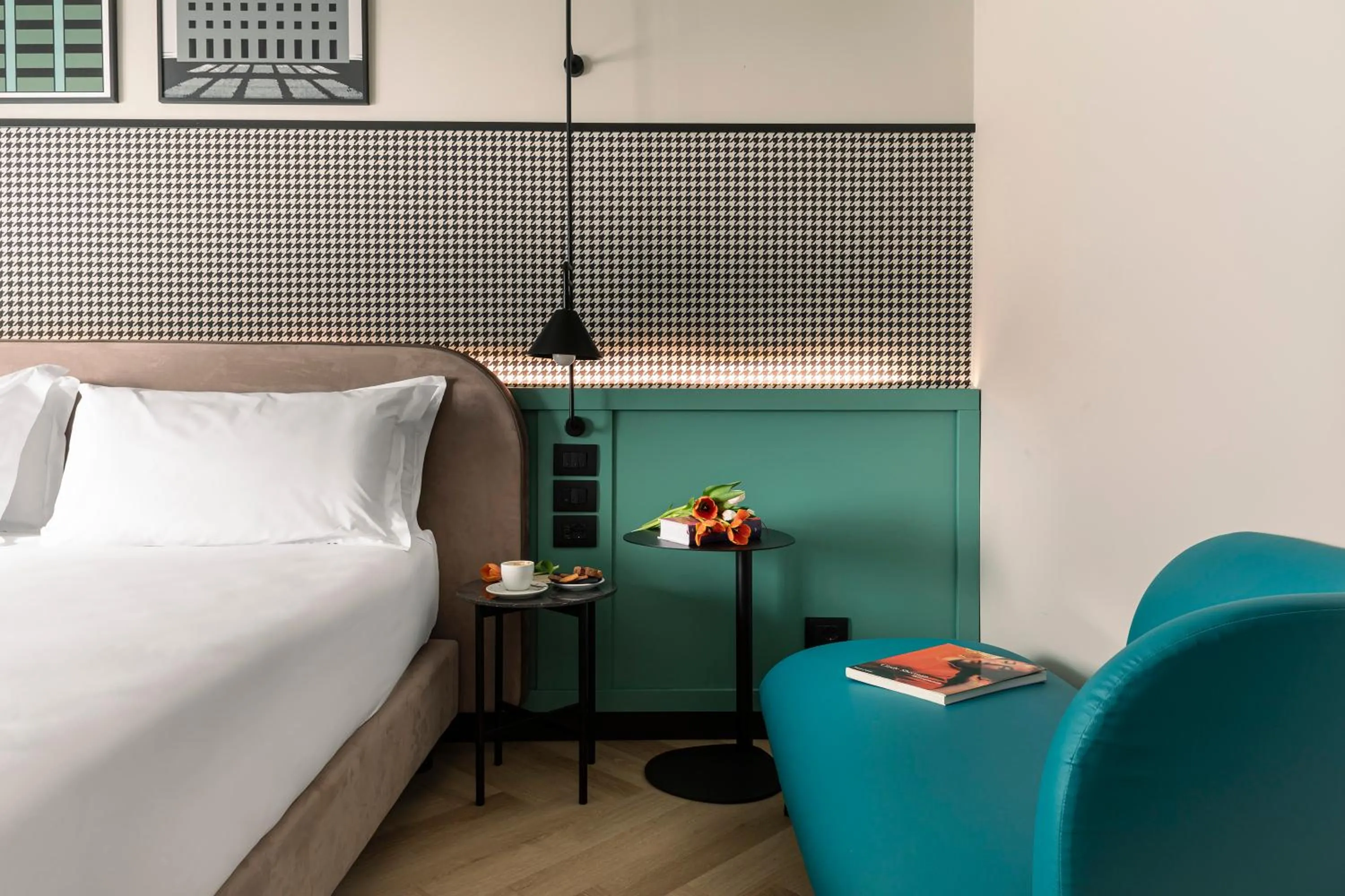 Bedroom, Bed in Living Place Hotel