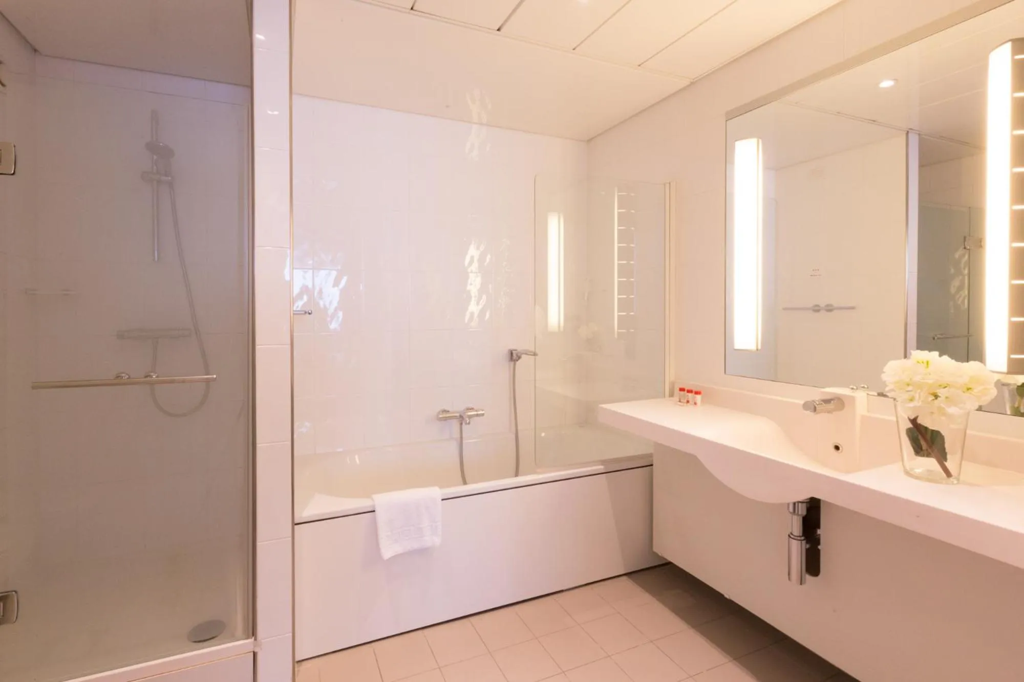 Bath in Living Place Hotel