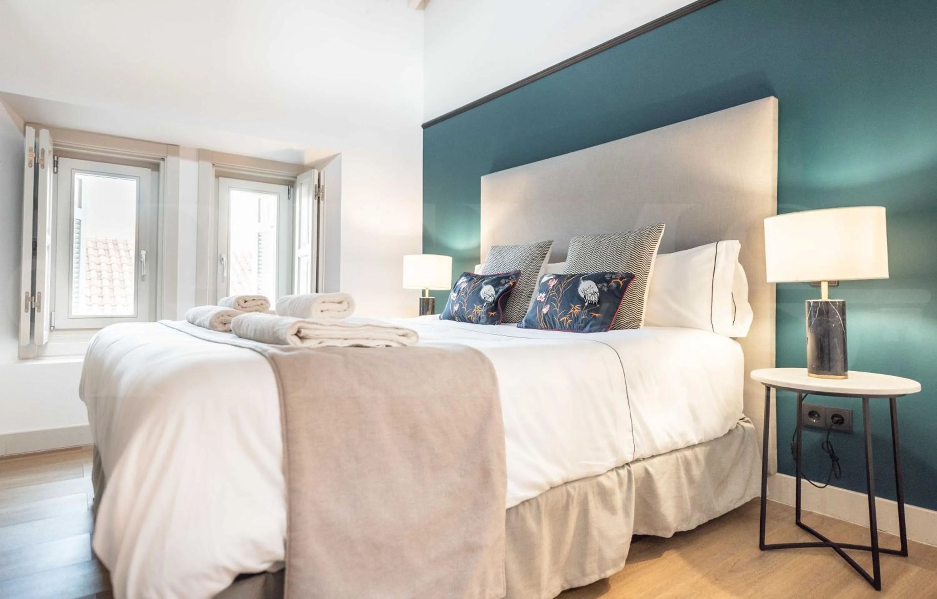 Penthouse suite with rooftop in the heart of Malaga by REMS