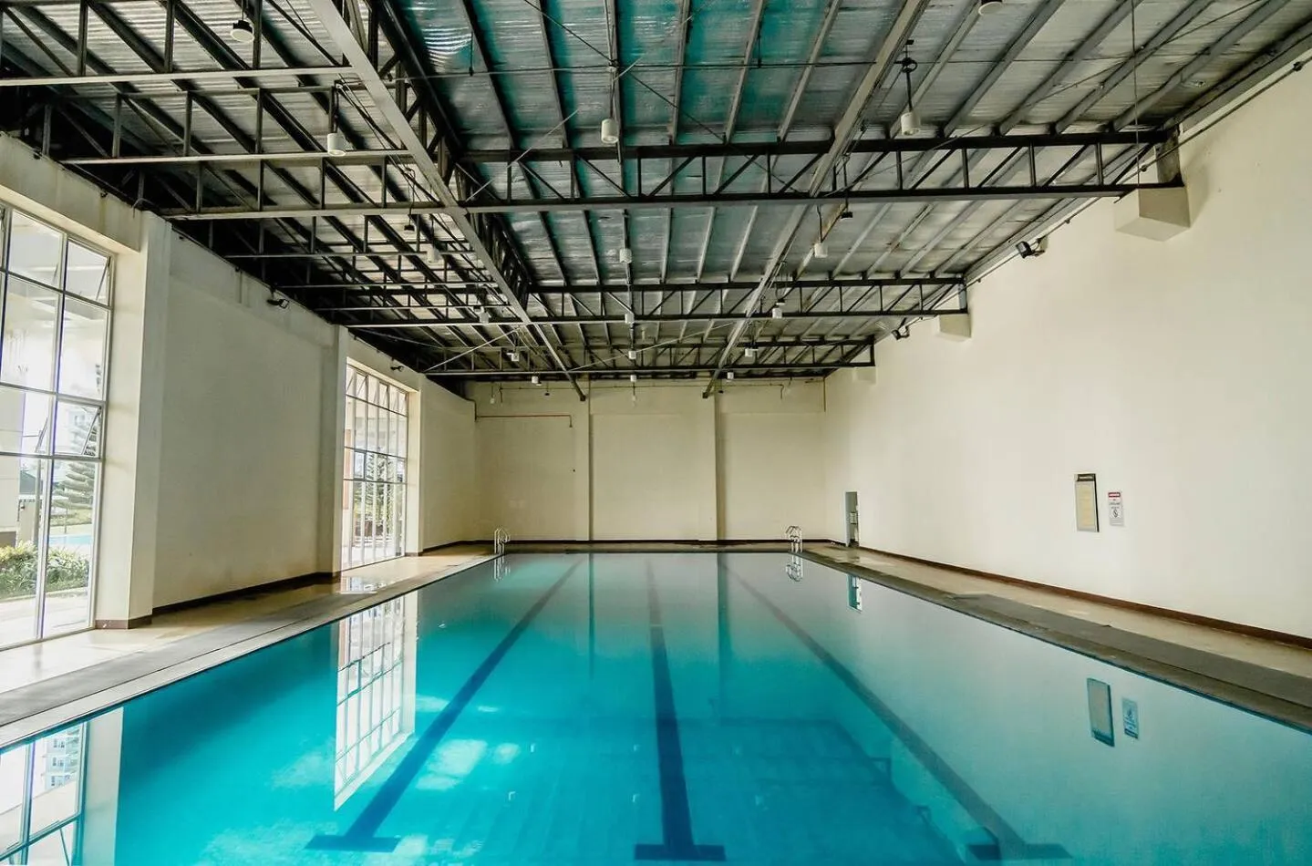 Swimming pool in Panoramic View of Taal 1727 SMDC with wifi and free Indoor parking