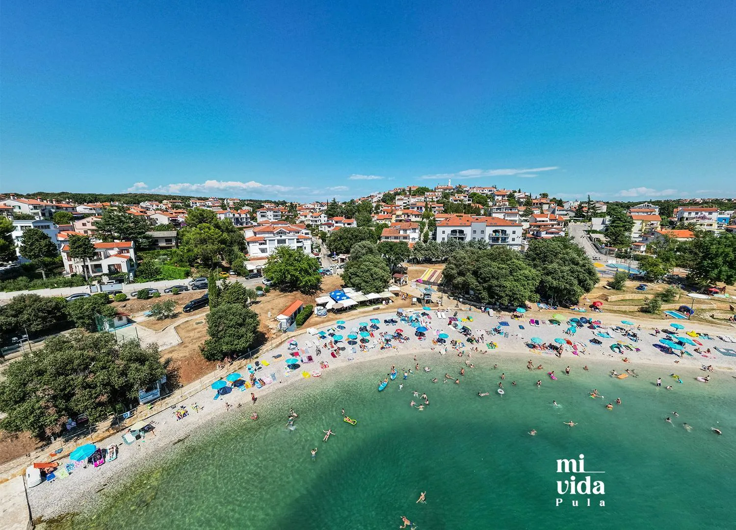Beach in Seaside view - Family & Friends Apartment