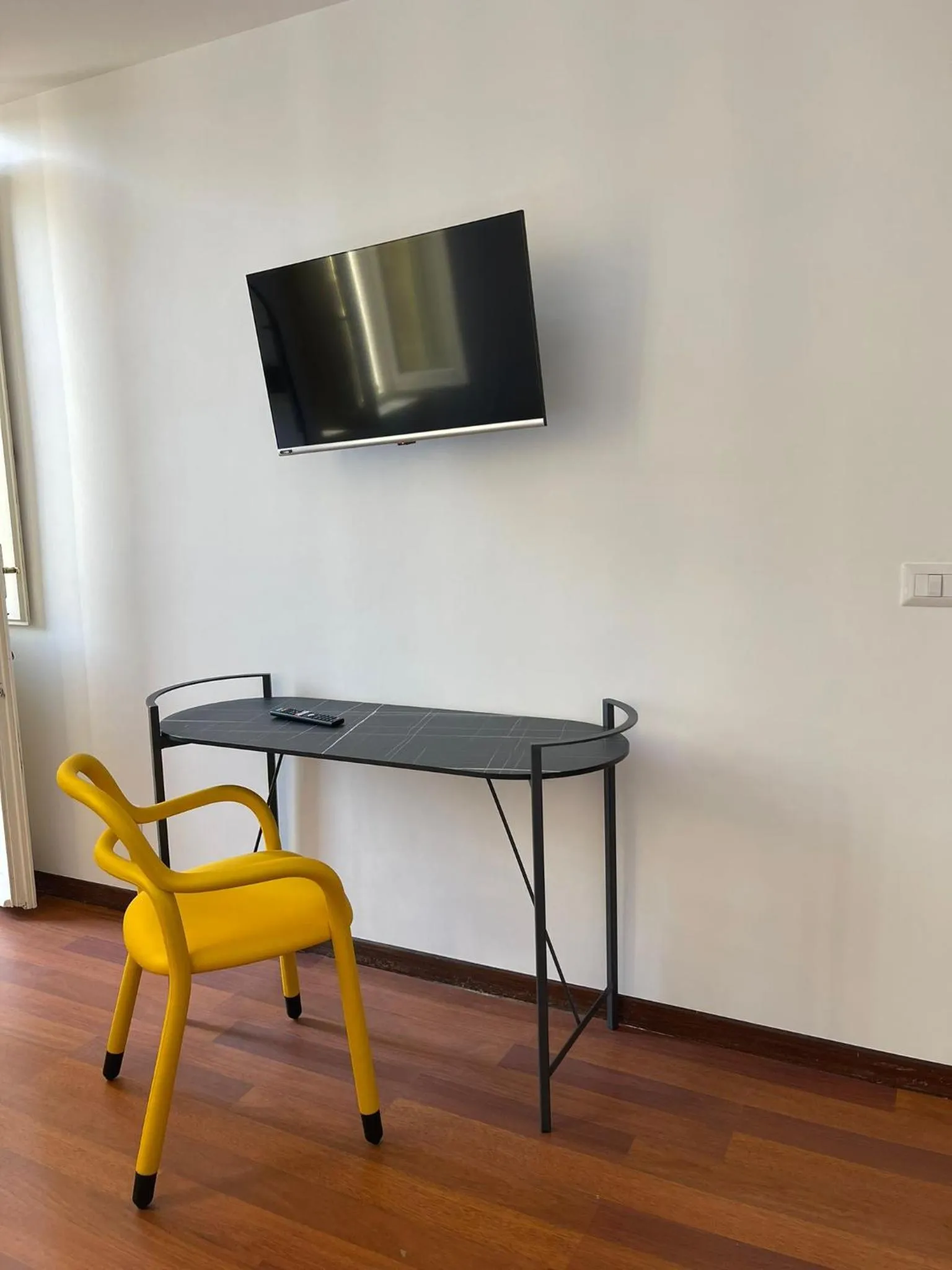 Bedroom in LUCIANO MONTI APARTMENT