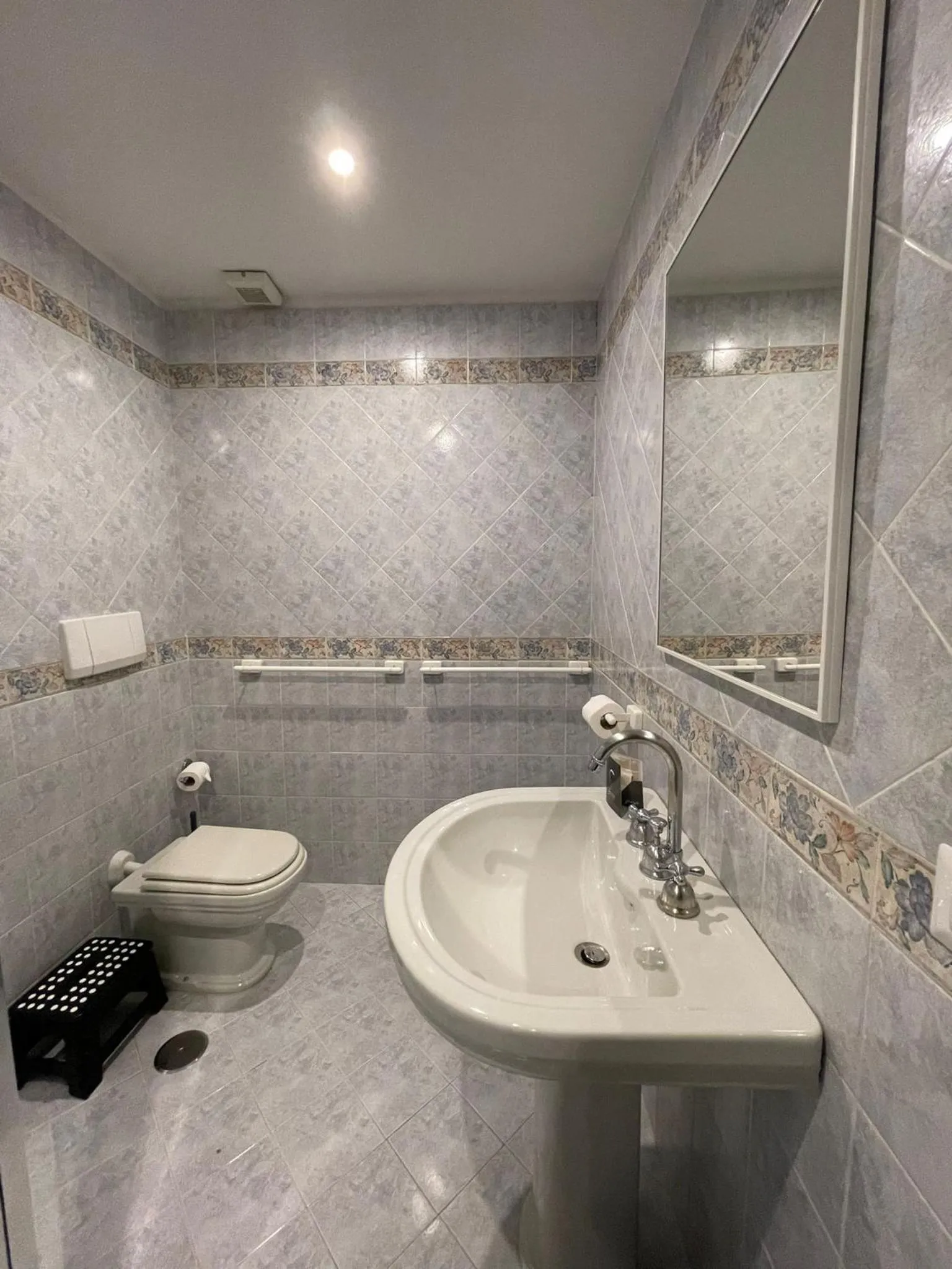 Bathroom in LUCIANO MONTI APARTMENT