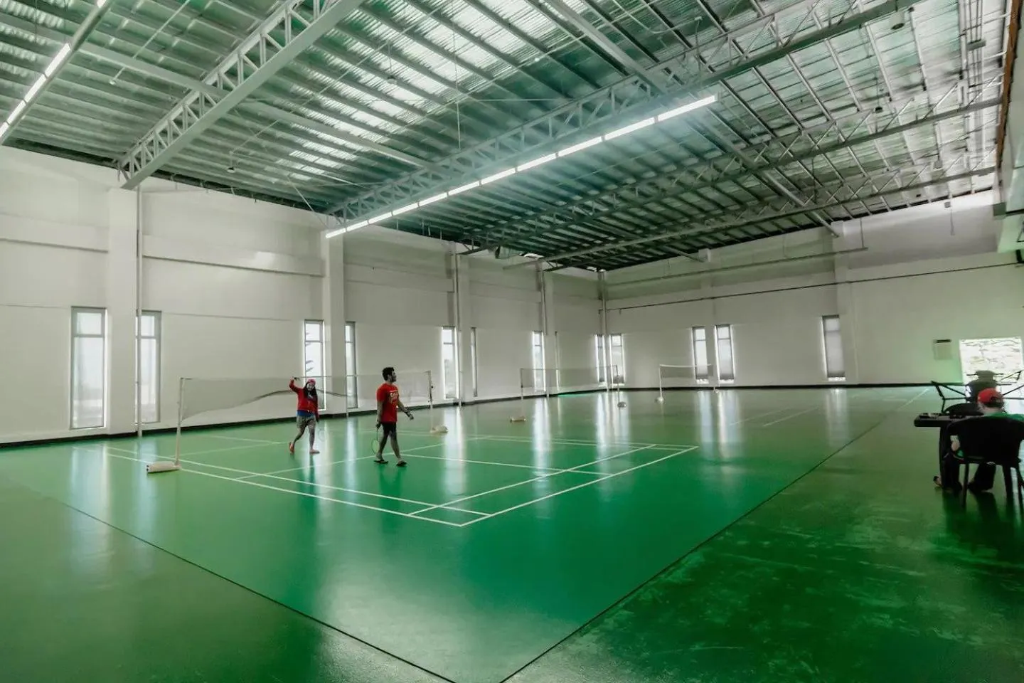 Staycation at Tagaytay 1733 Wind Residences with Taal Lake view WIFI and free parking