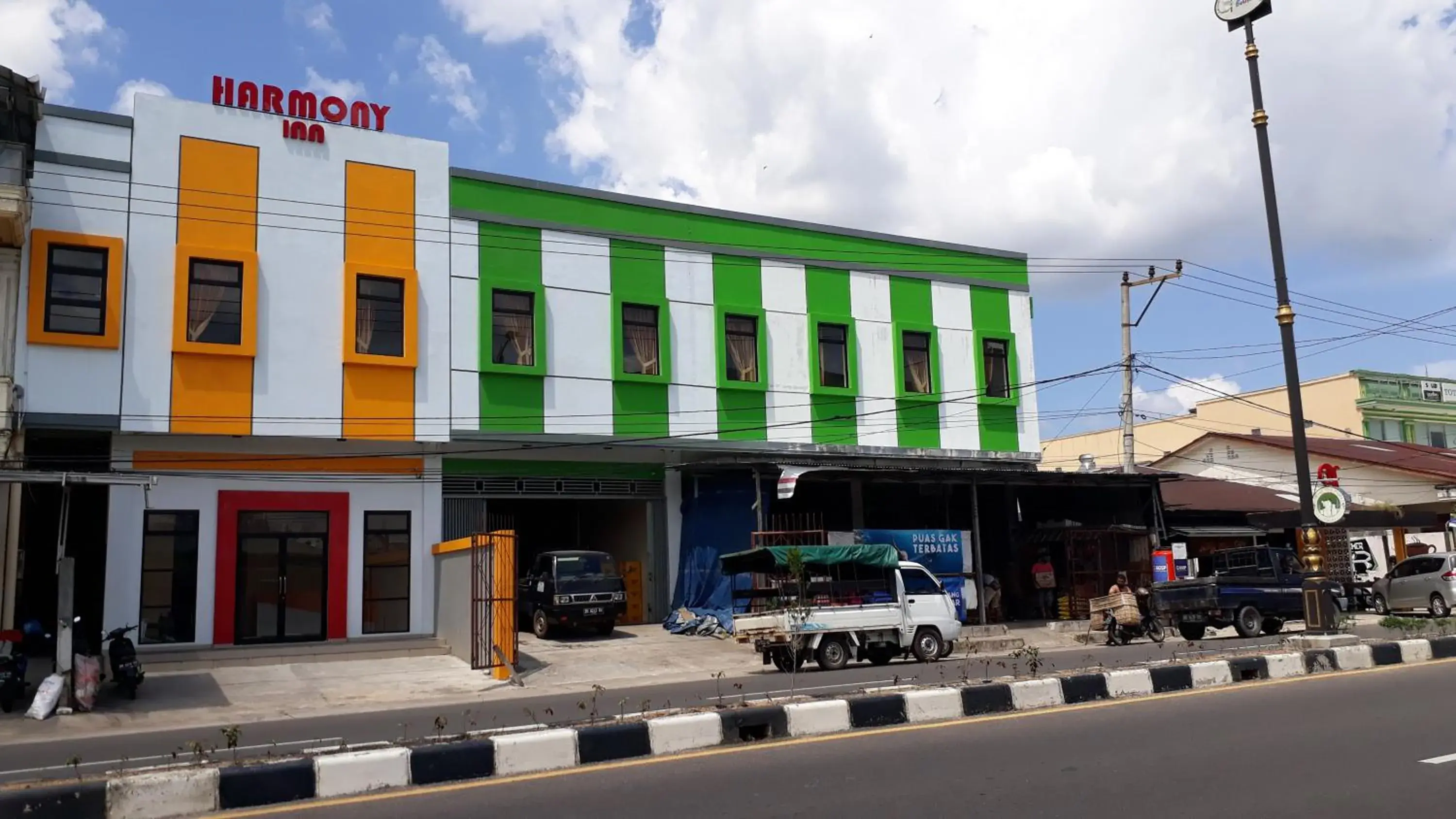 Property building in Harmony Inn Belitung - City Hotel Property building in Harmony Inn Belitung - City Hotel