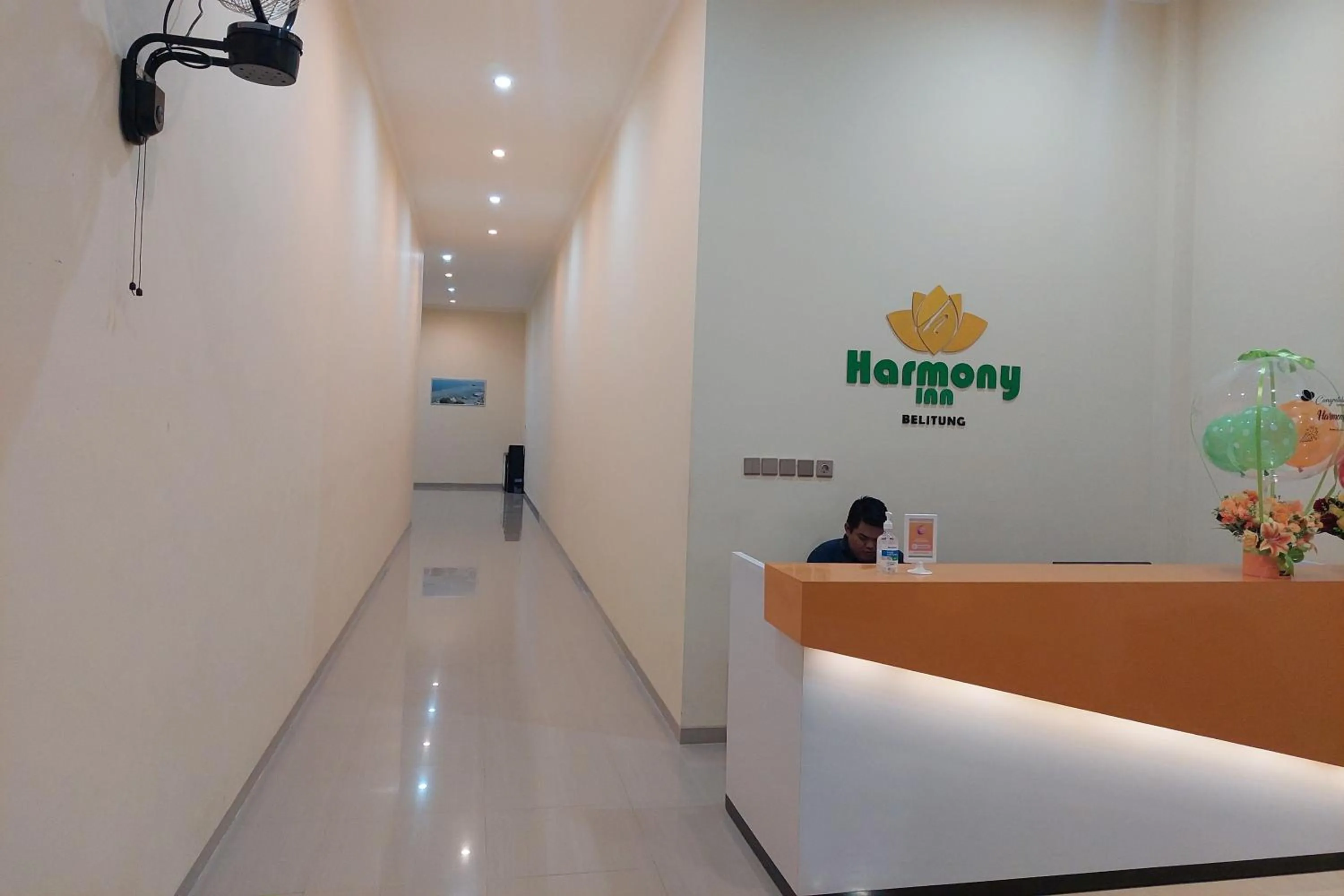Lobby or reception in Harmony Inn Belitung - City Hotel