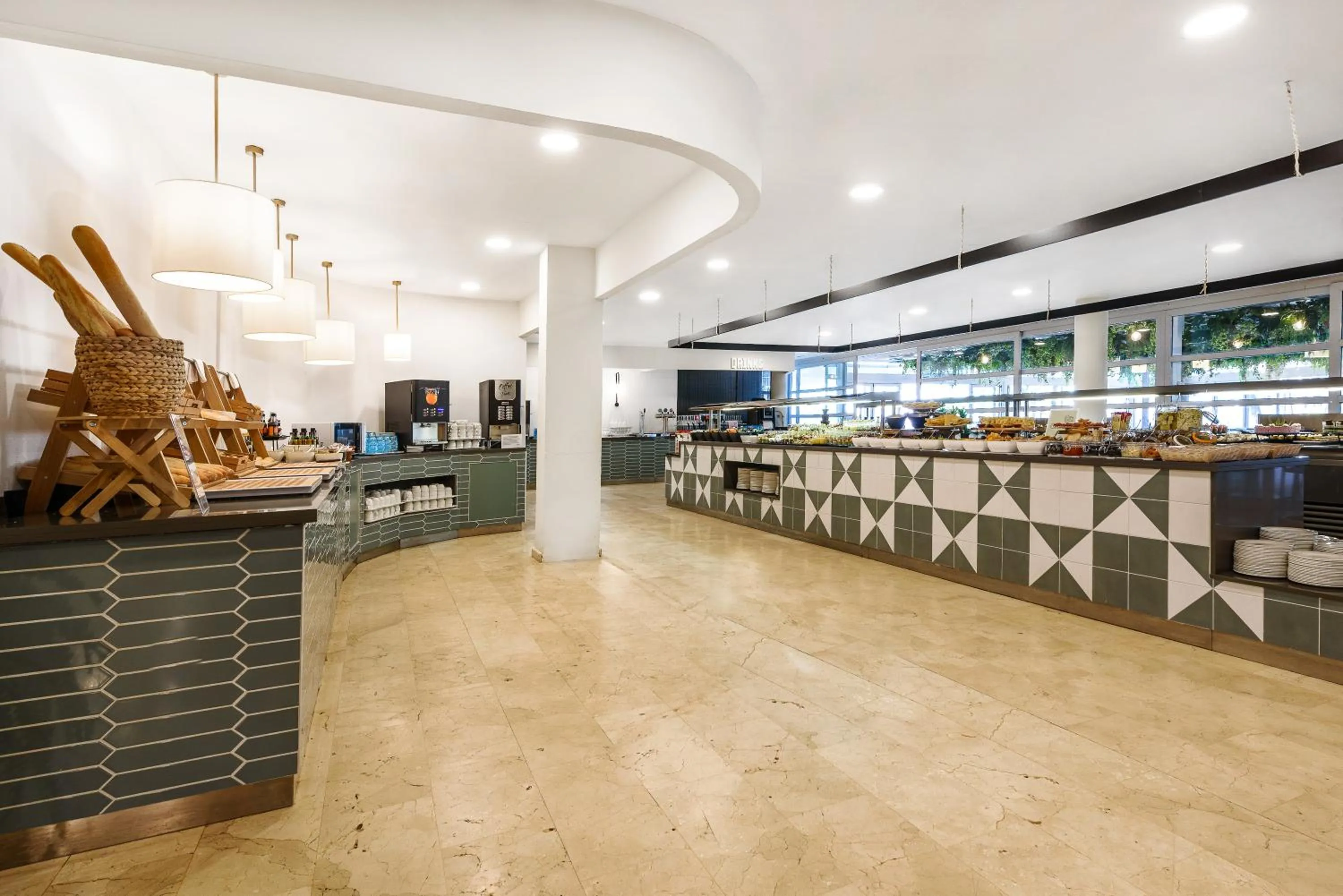 Buffet breakfast in FERGUS Club Palmanova Park