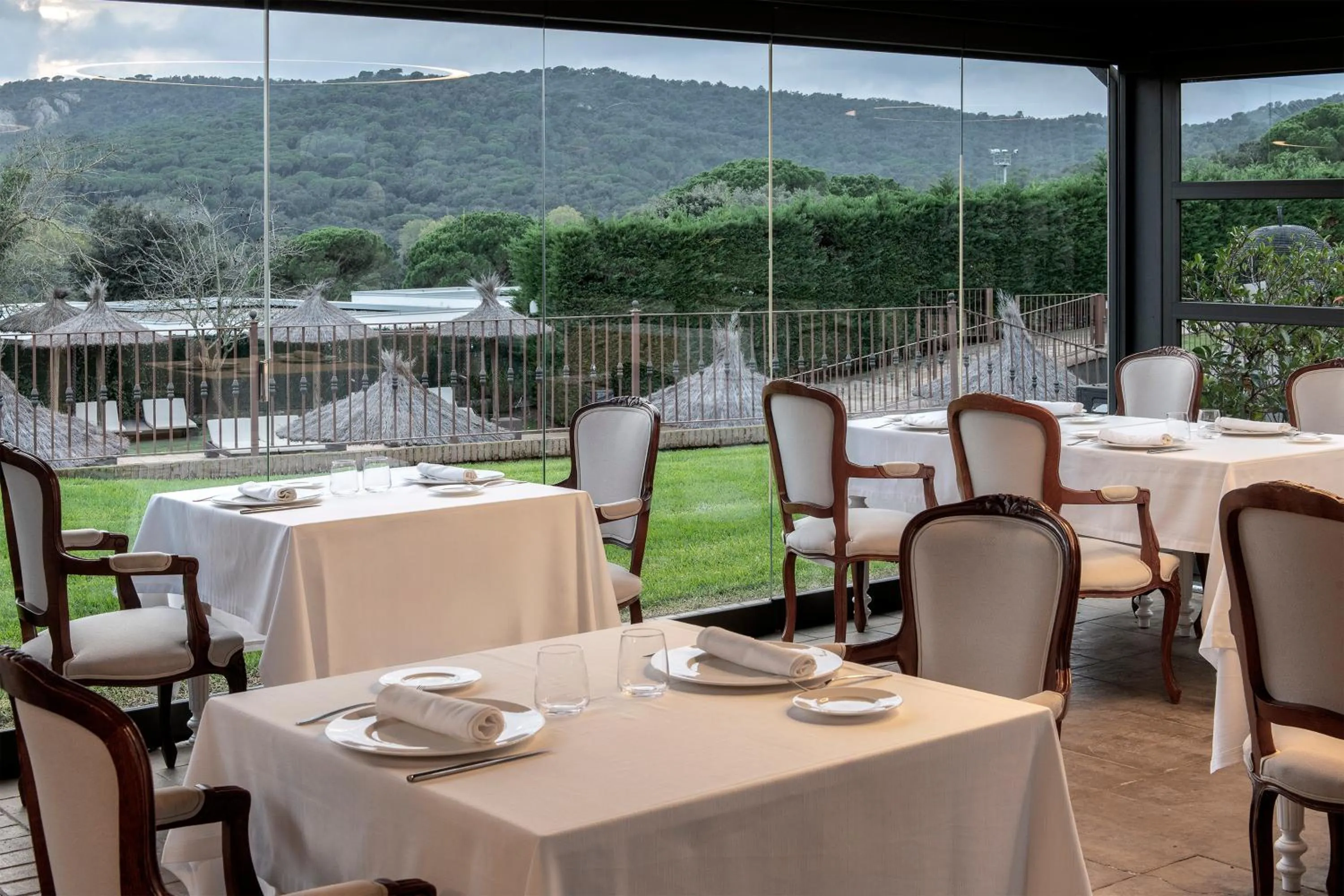 Restaurant/places to eat in Mas Tapiolas