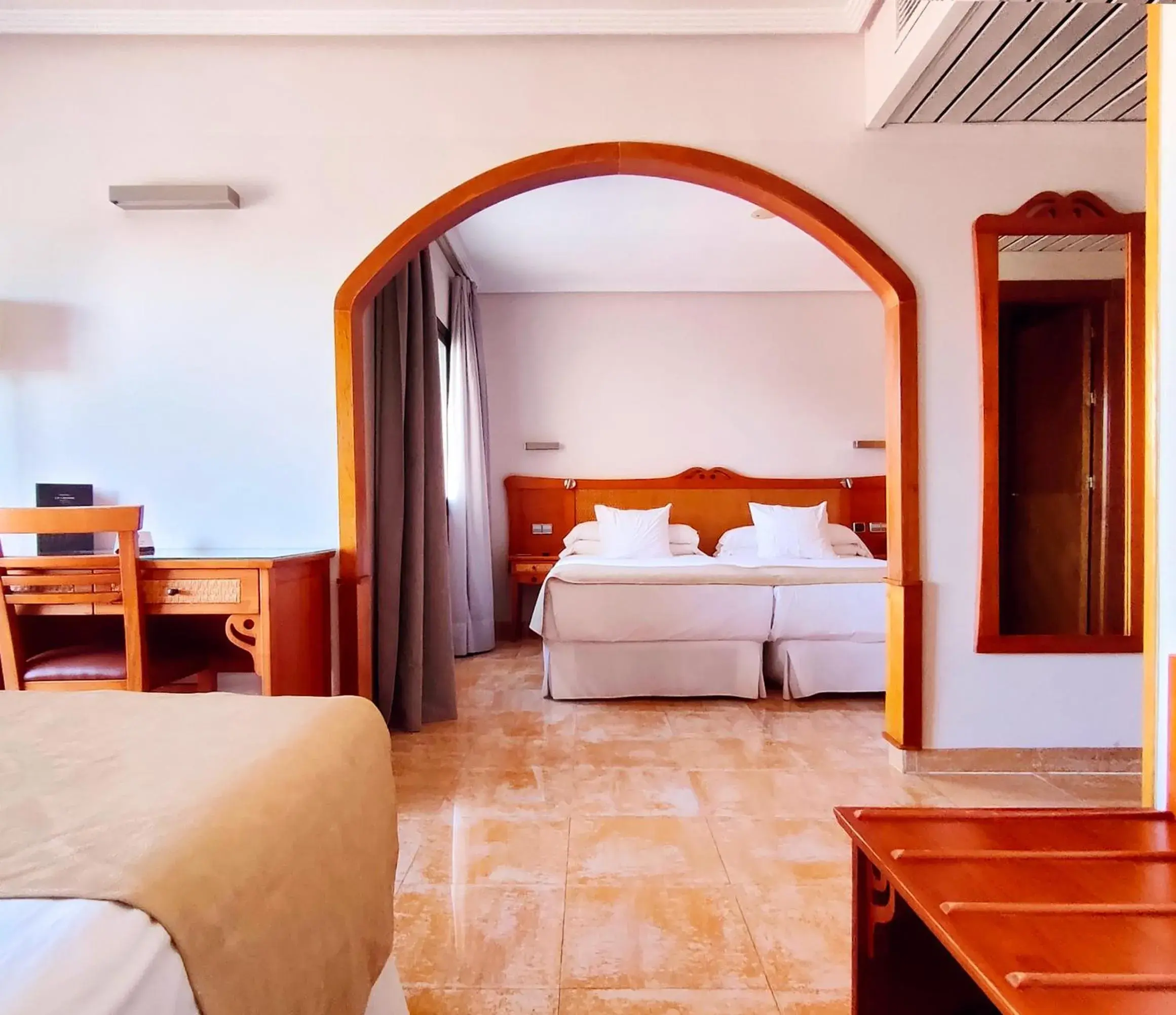 Bedroom, Bed in Hotel La Laguna Spa & Golf Bedroom, Bed in Hotel La Laguna Spa & Golf